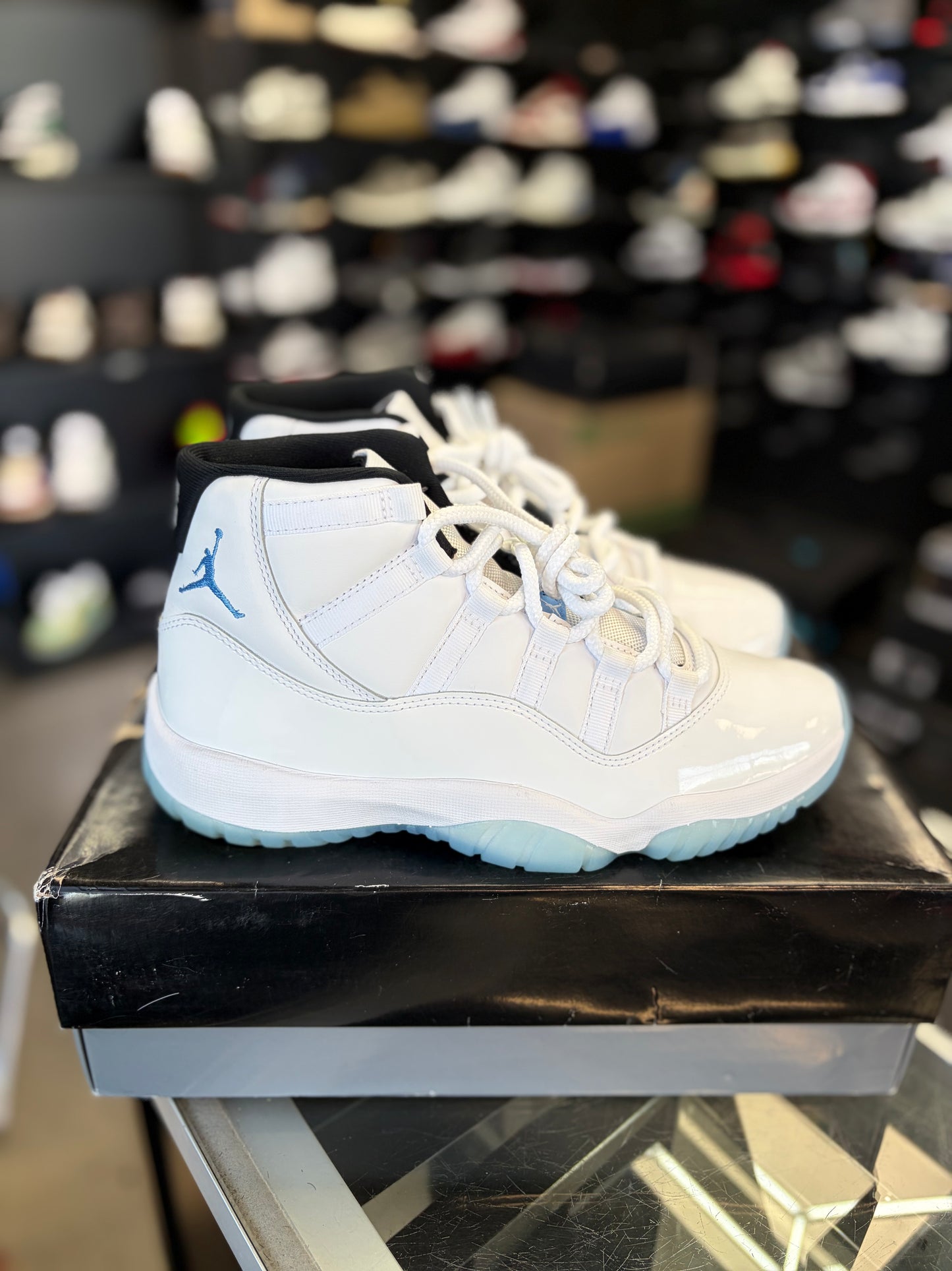 Jordan 11 “Legend Blue” Size 8.5