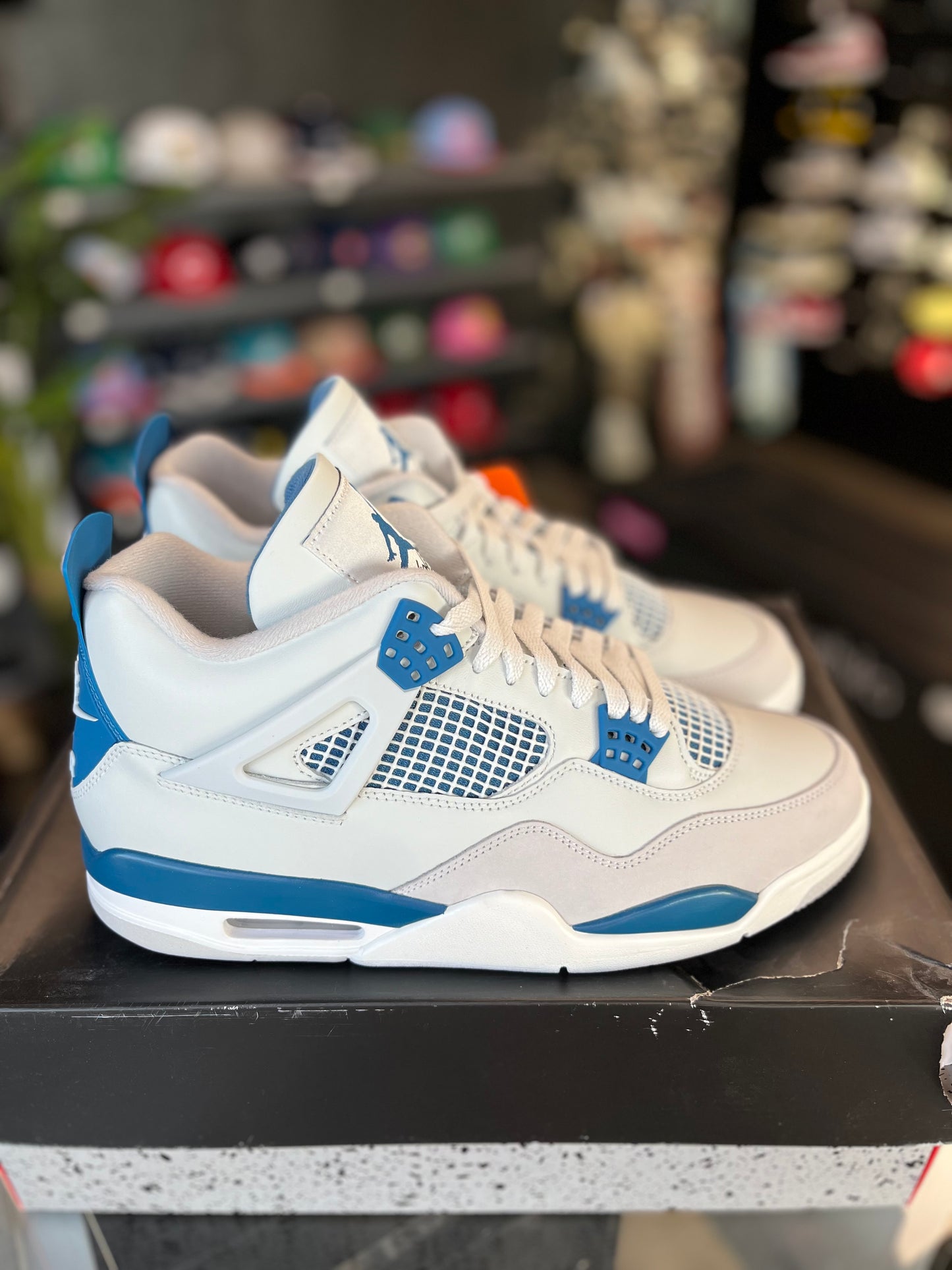 Jordan 4 “Military Blue” (2024) Size 11.5