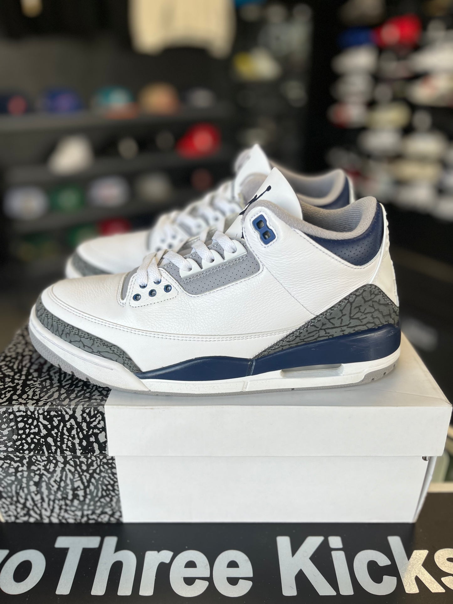 Jordan 3 “Midnight Navy” Size 9.5