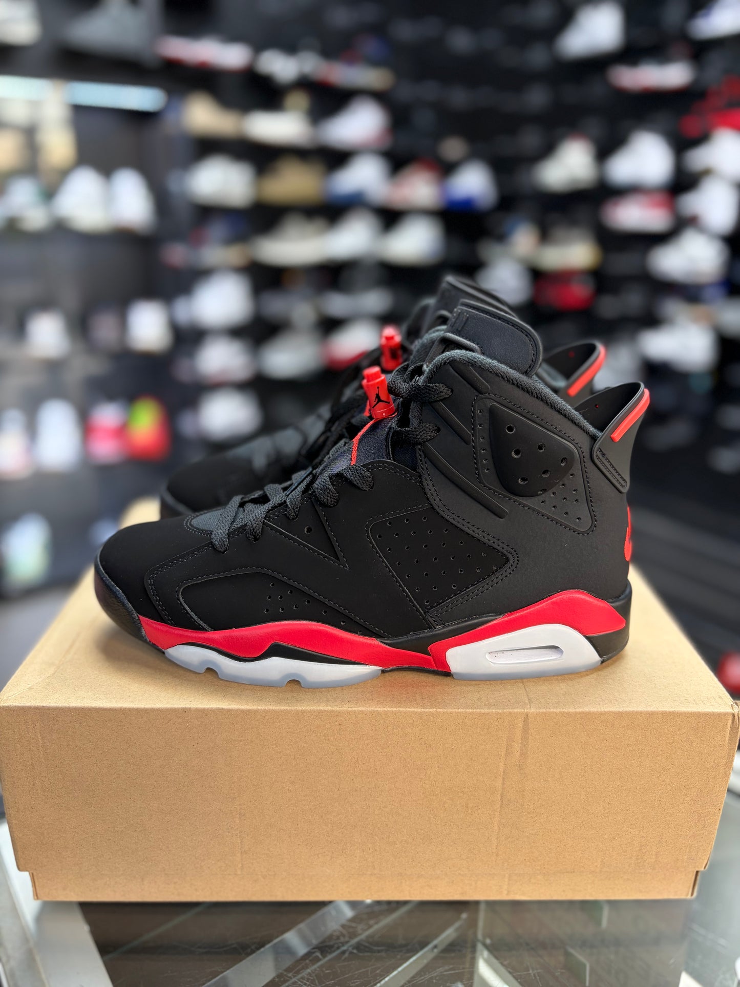 Jordan 6 “Reverse Infrared” Size 9