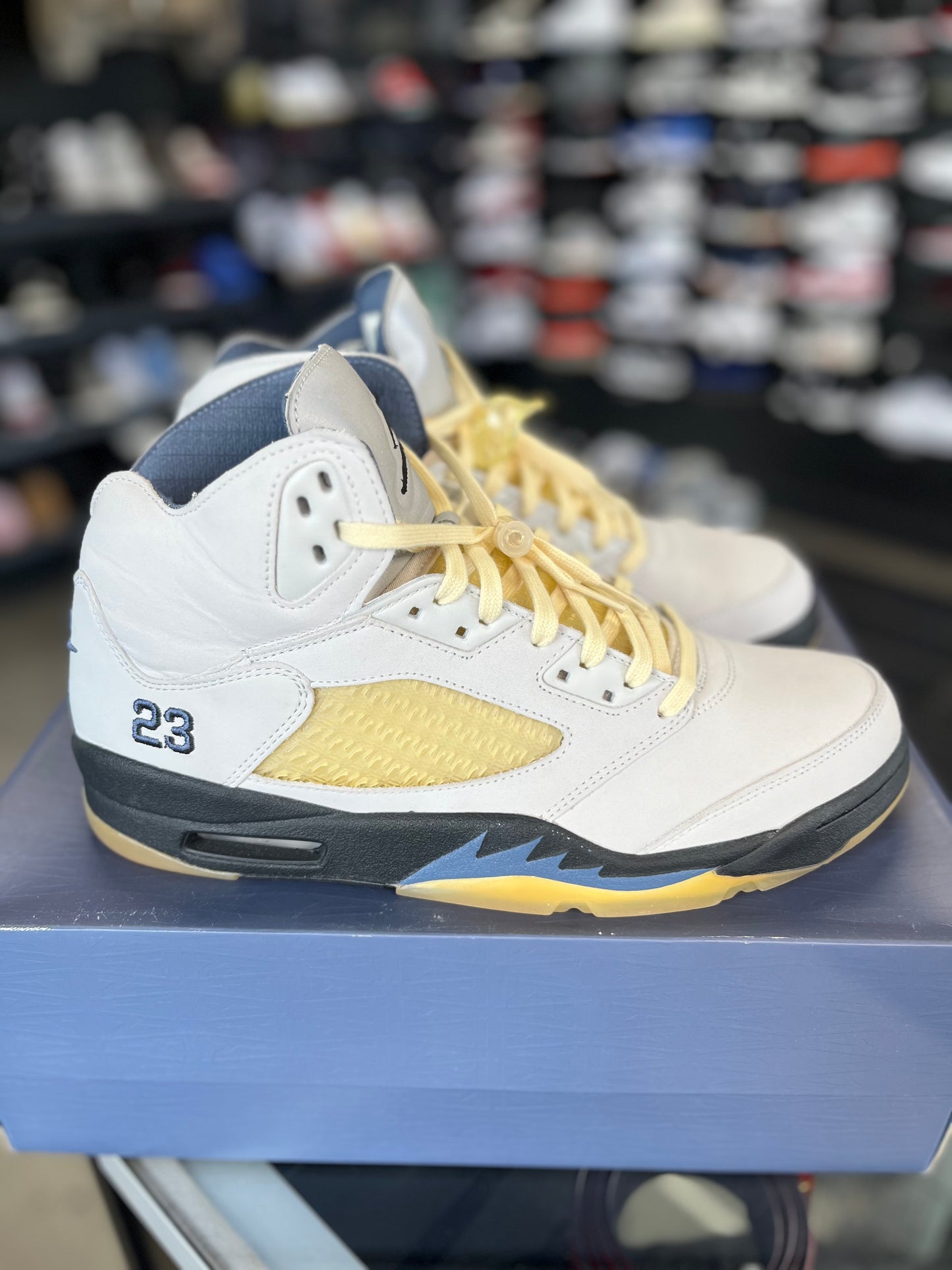 Jordan 5 x A Ma Maniére “Dawn” Size 12 Men