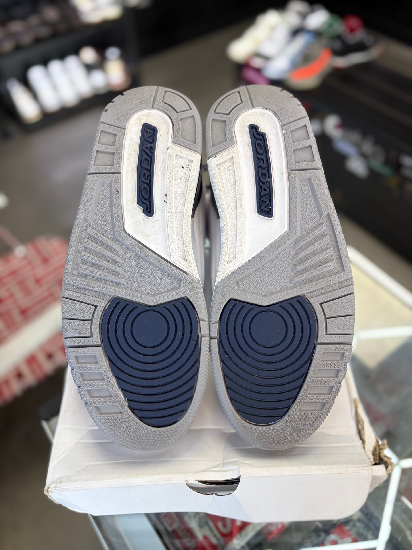 Jordan 3 “Midnight Navy” Size 9
