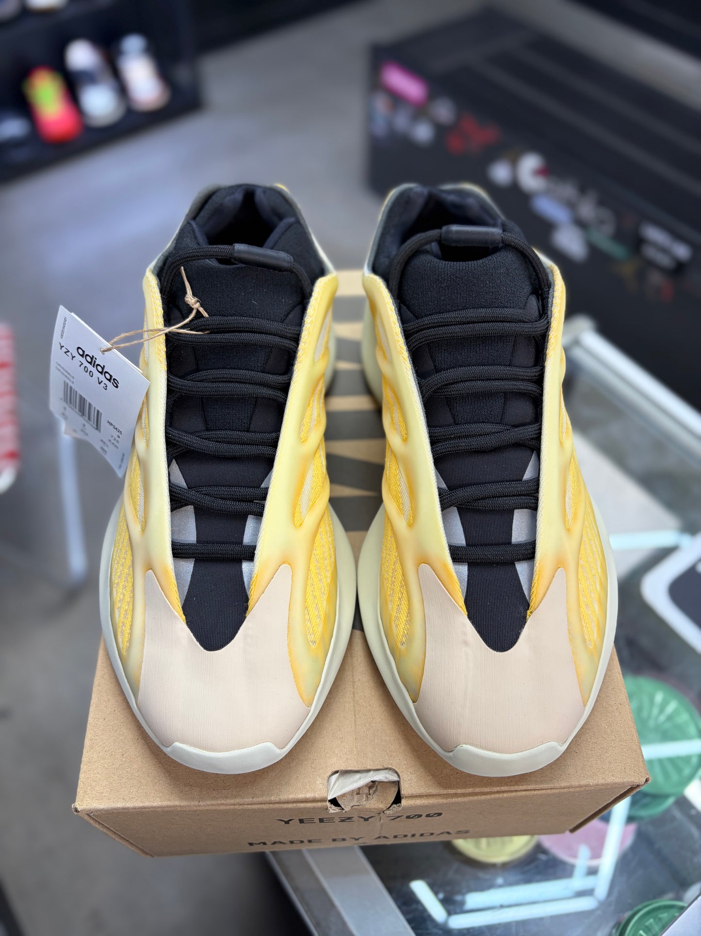 Yeezy 700 “Mono Safflower” Size 9.5