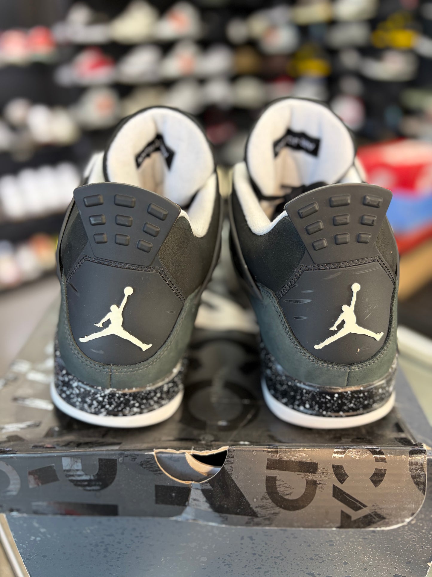 Jordan 4 “Fear” Size 13