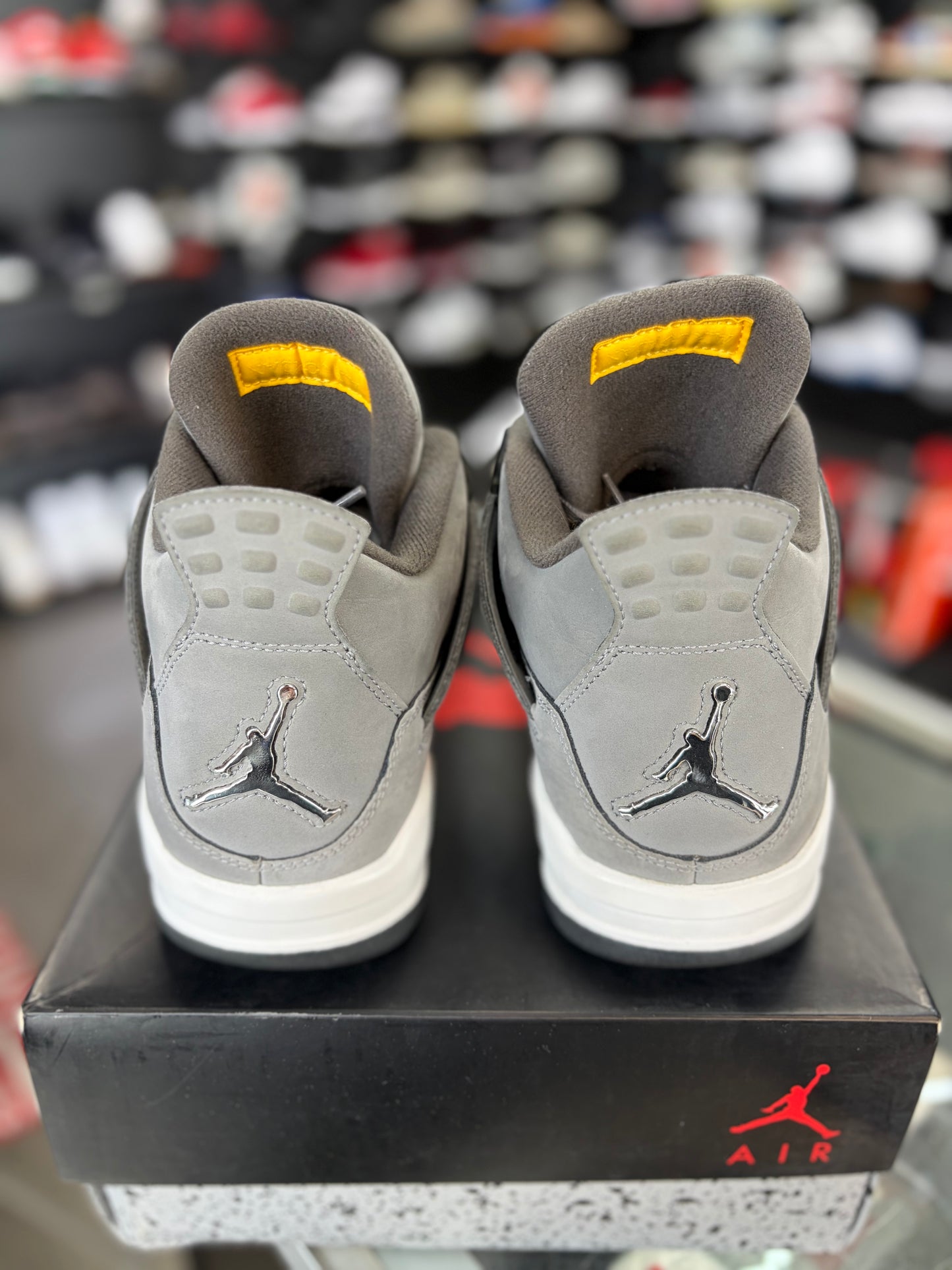 Jordan 4 “Cool Grey” (2019) Size 9
