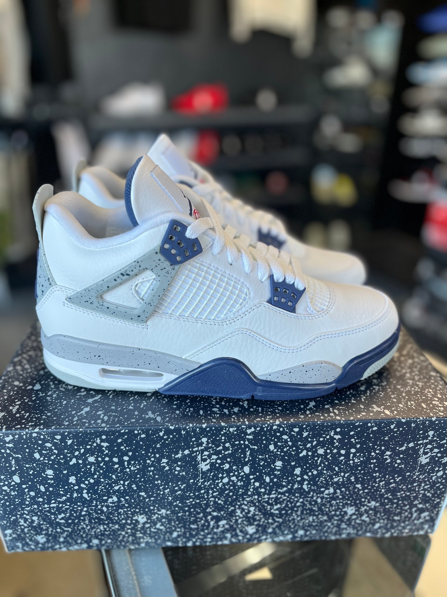 Jordan 4 “Midnight Navy” Size 10