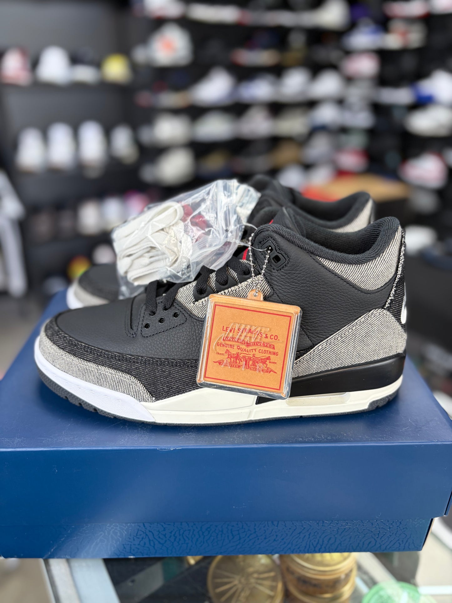 Jordan 3 x Levi “Black Denim” Size 9