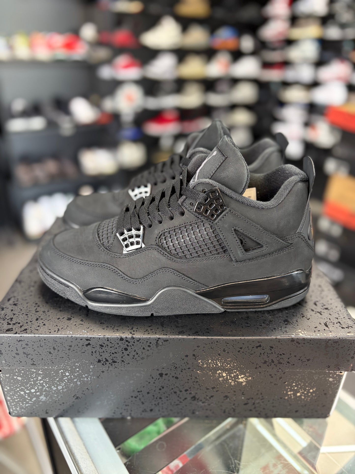 Jordan 4 “Black Cat” (2025) Size 9.5