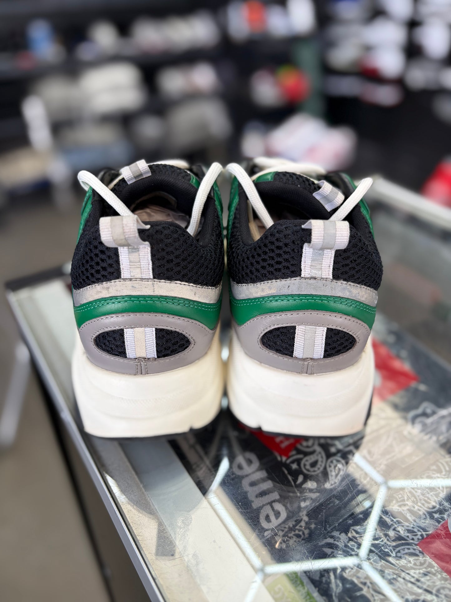 Dior B22 “White/Green” Size 40EU