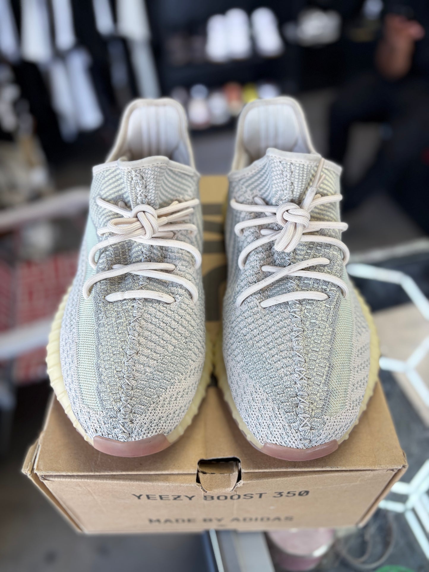 Yeezy 350 “Citrin” Size 11