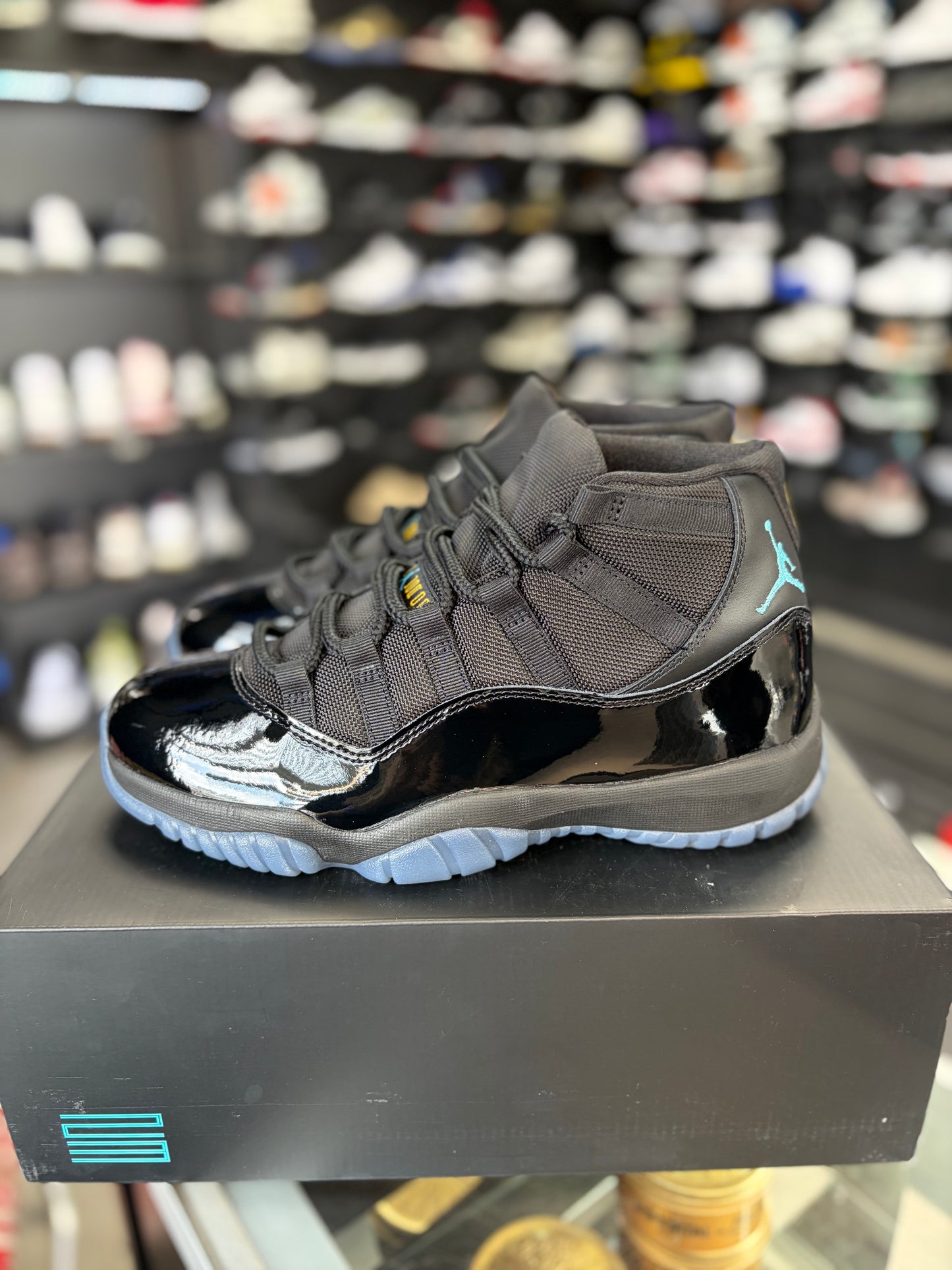 Jordan 11 “Gamma” Size 8.5