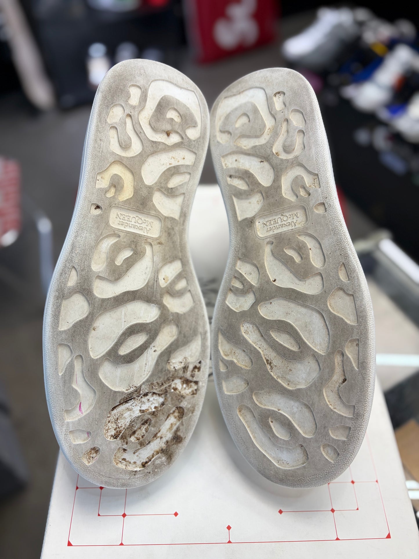 Alexander McQueen “White/Red” Size 43.5EU