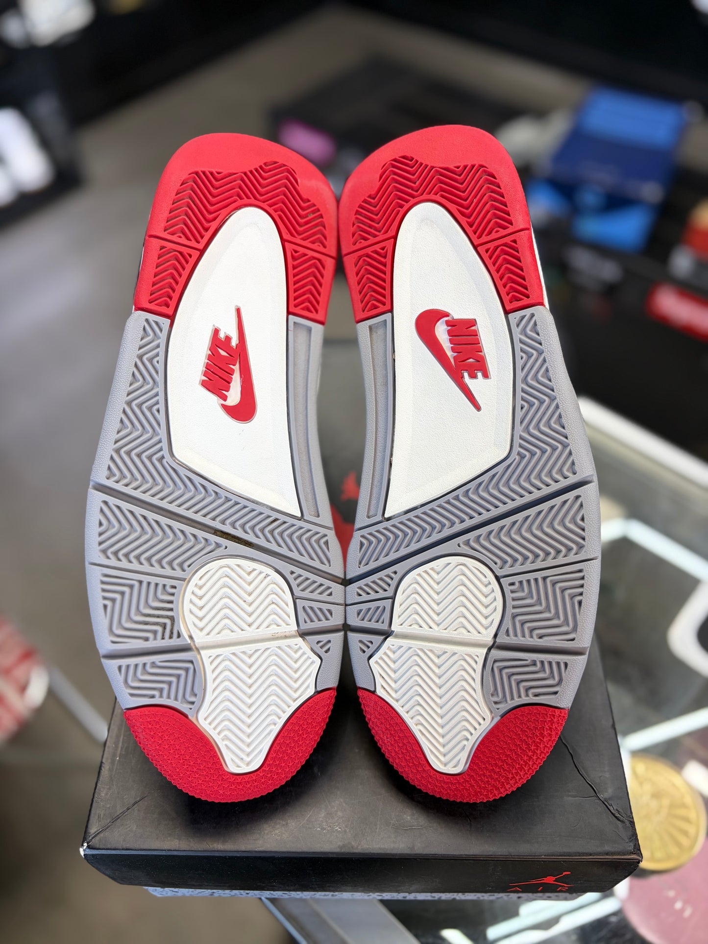 Jordan 4 “Bred” (2019) Size 10.5