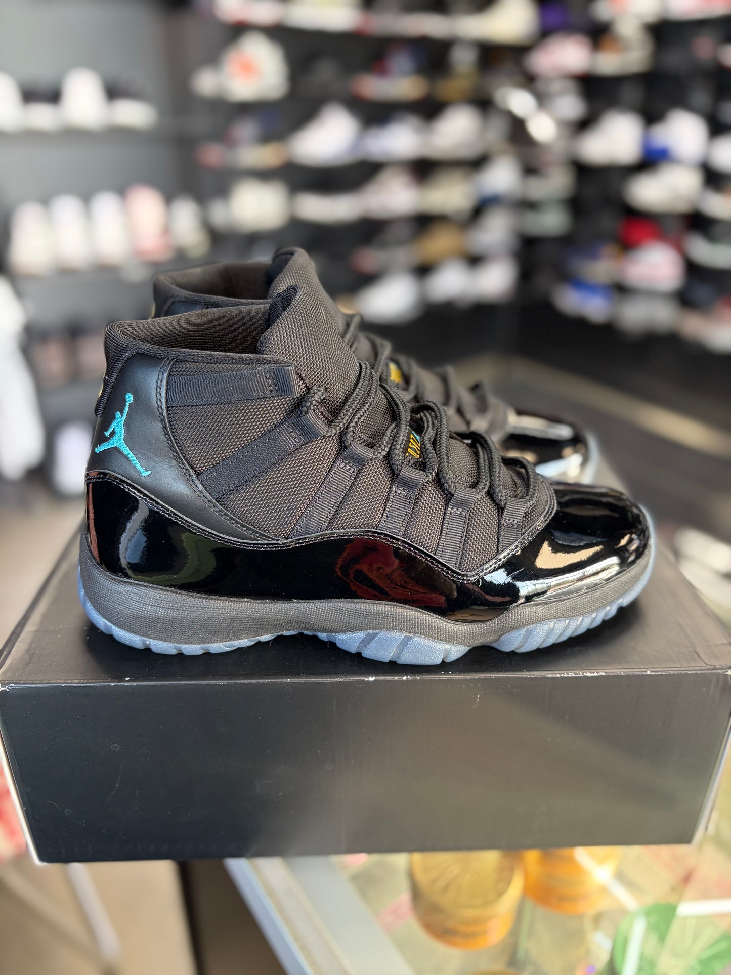 Jordan 11 “Gamma” Size 9.5