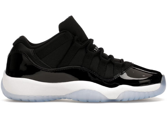 Jordan 11 Low “SPACEJAM” (Gs) Size  6y/7.5w