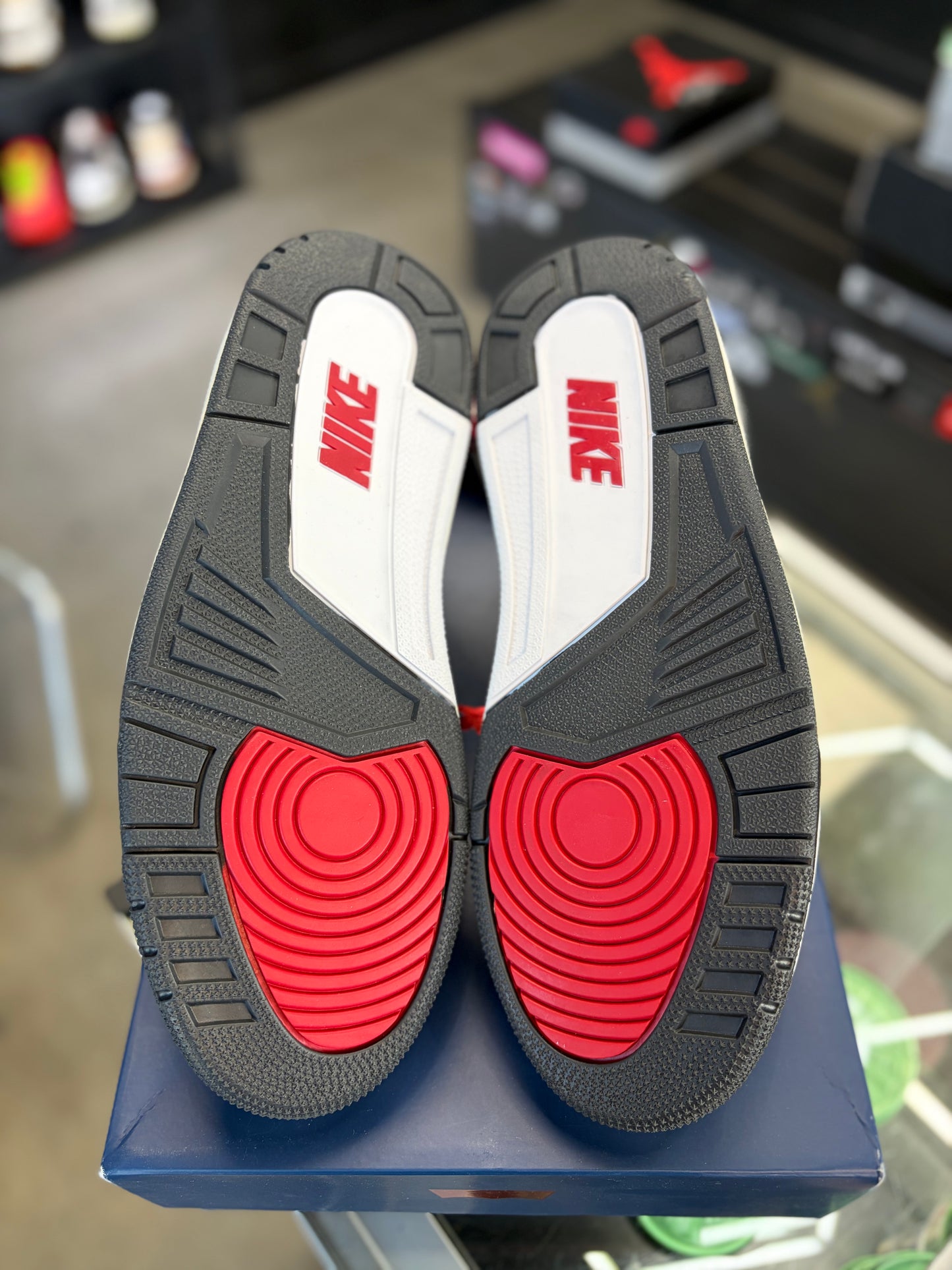 Jordan 3 x Levi “Black Denim” Size 9.5