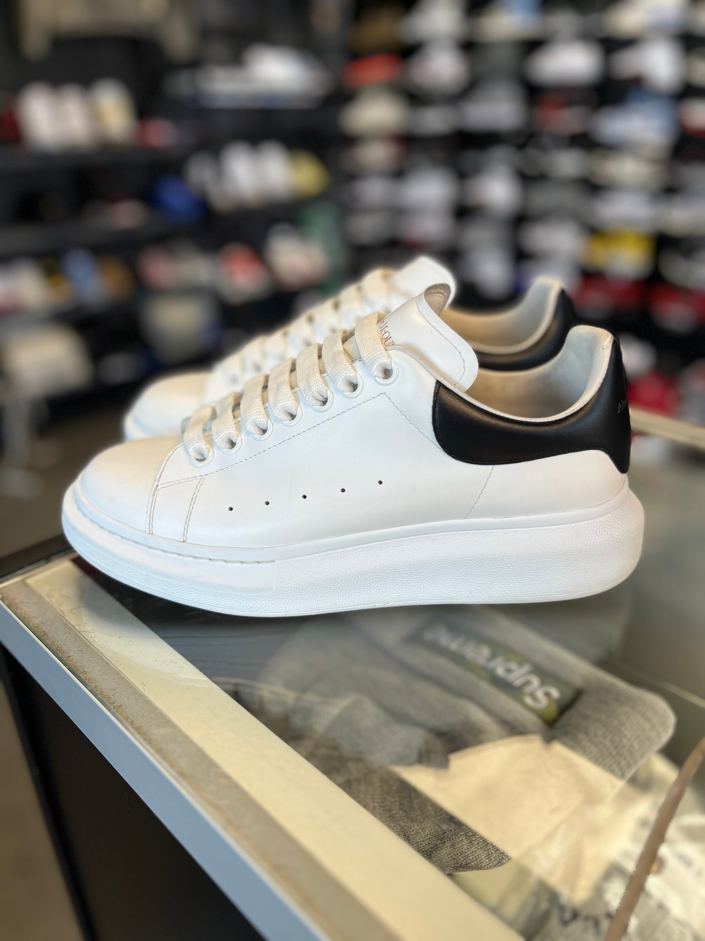 Alexander McQueen “White/Black” Size 40EU