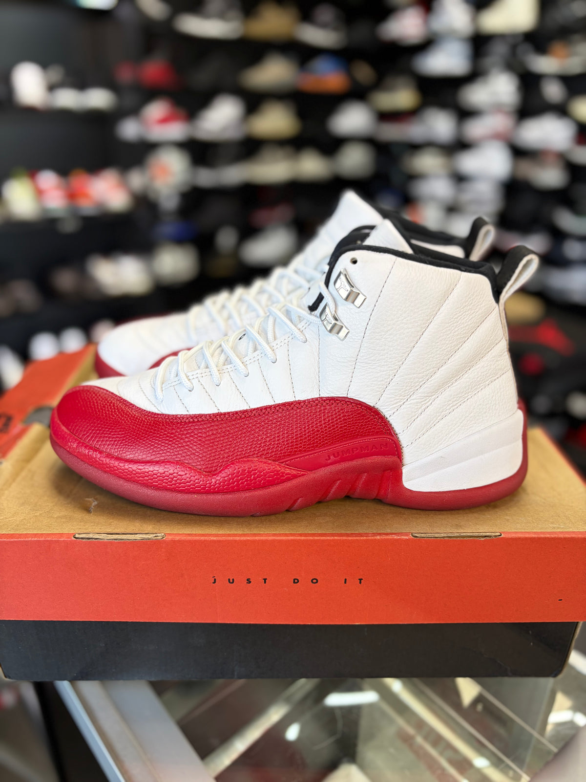 Jordan 12 “Cherry” Size 11