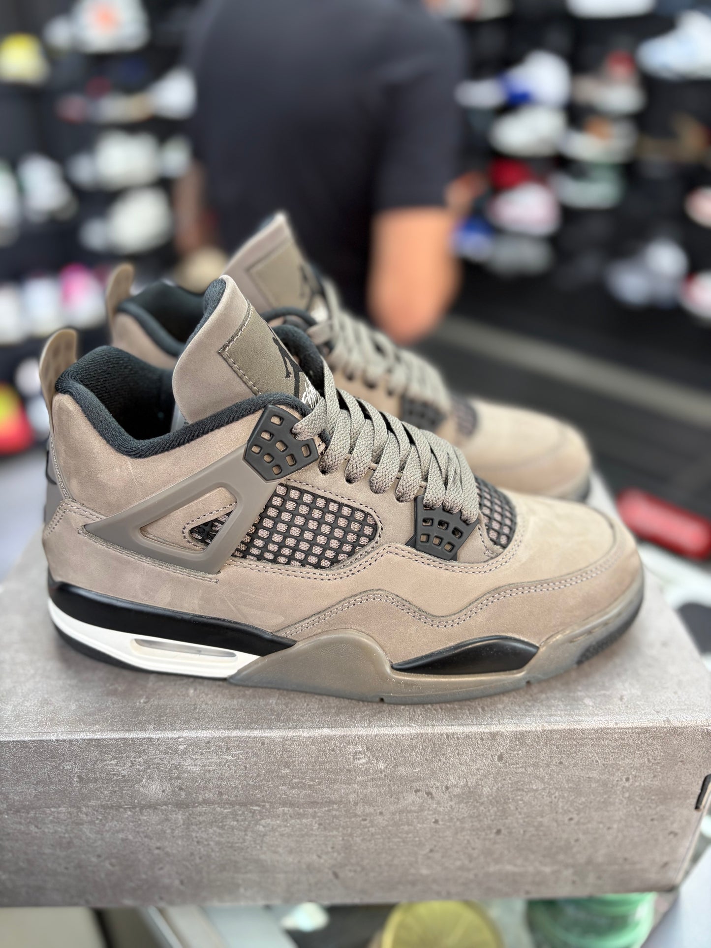 Jordan 4 “Cave Stone” Size 8