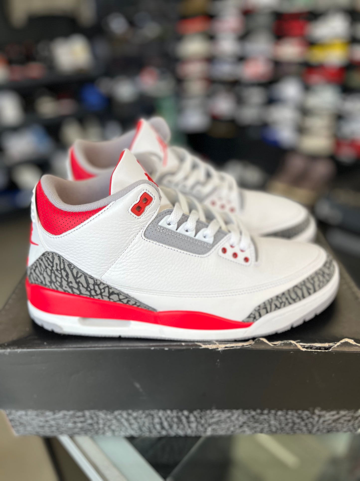 Jordan 3 “Fire Red” Size 11