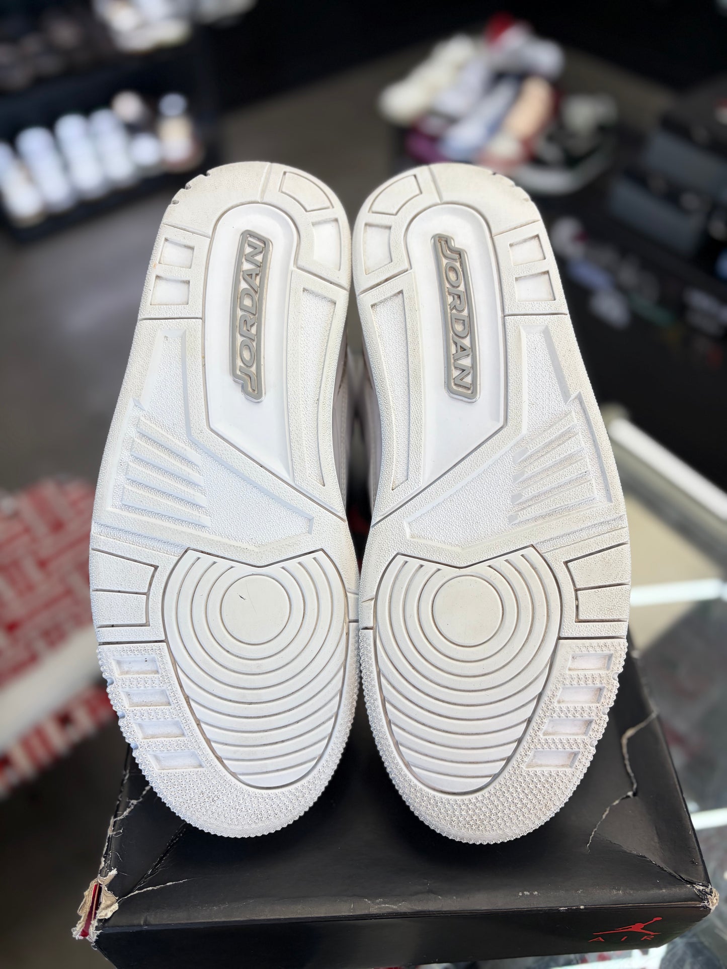 Jordan 3 “Pure Money” Size 10