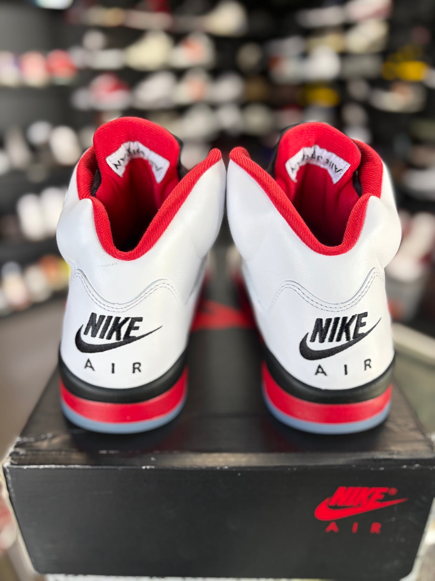 Jordan 5 “Fire Red” (2025) Size 10