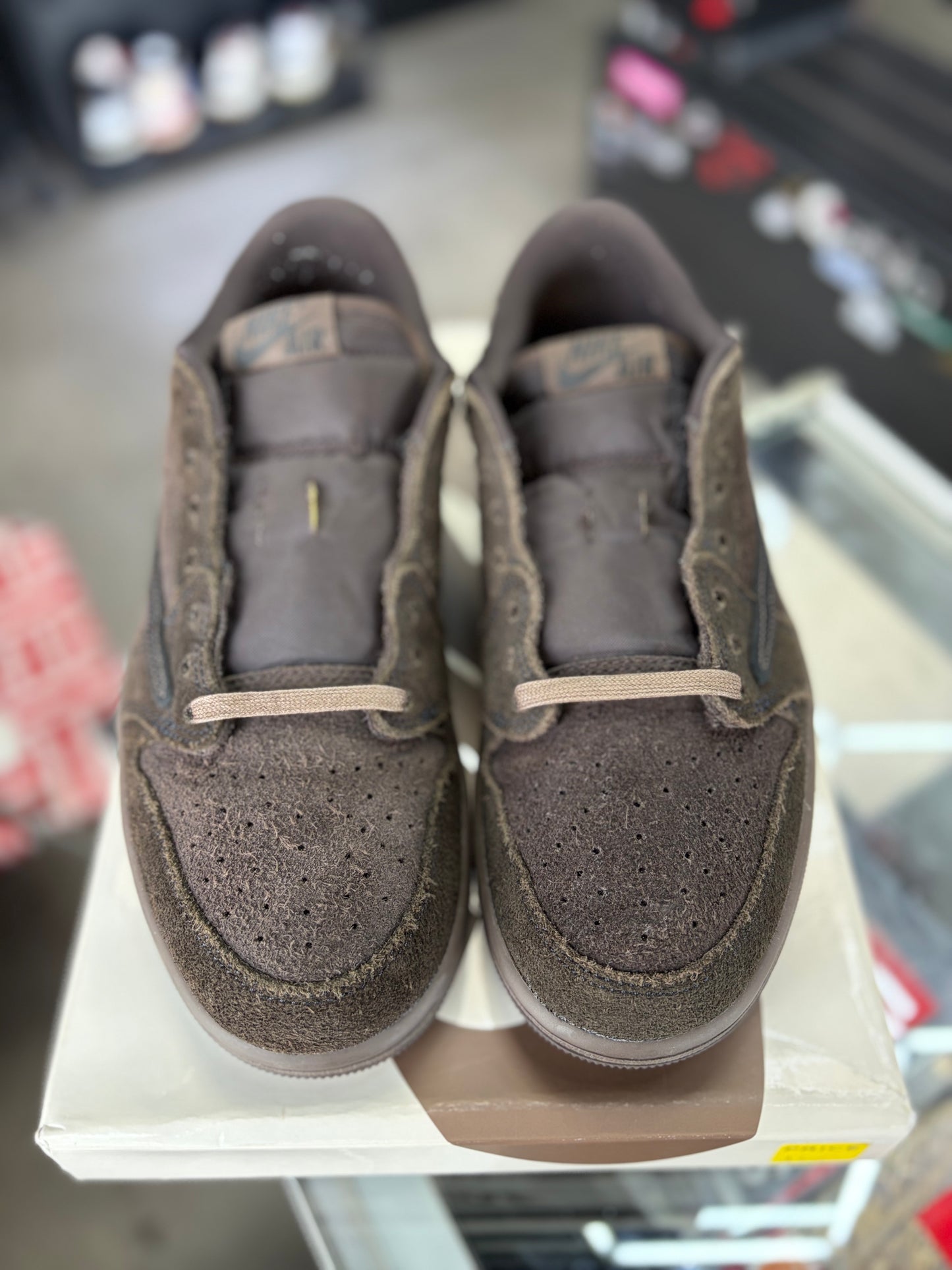 Jordan 1 Low x Travis Scott “Velvet” Size 8.5