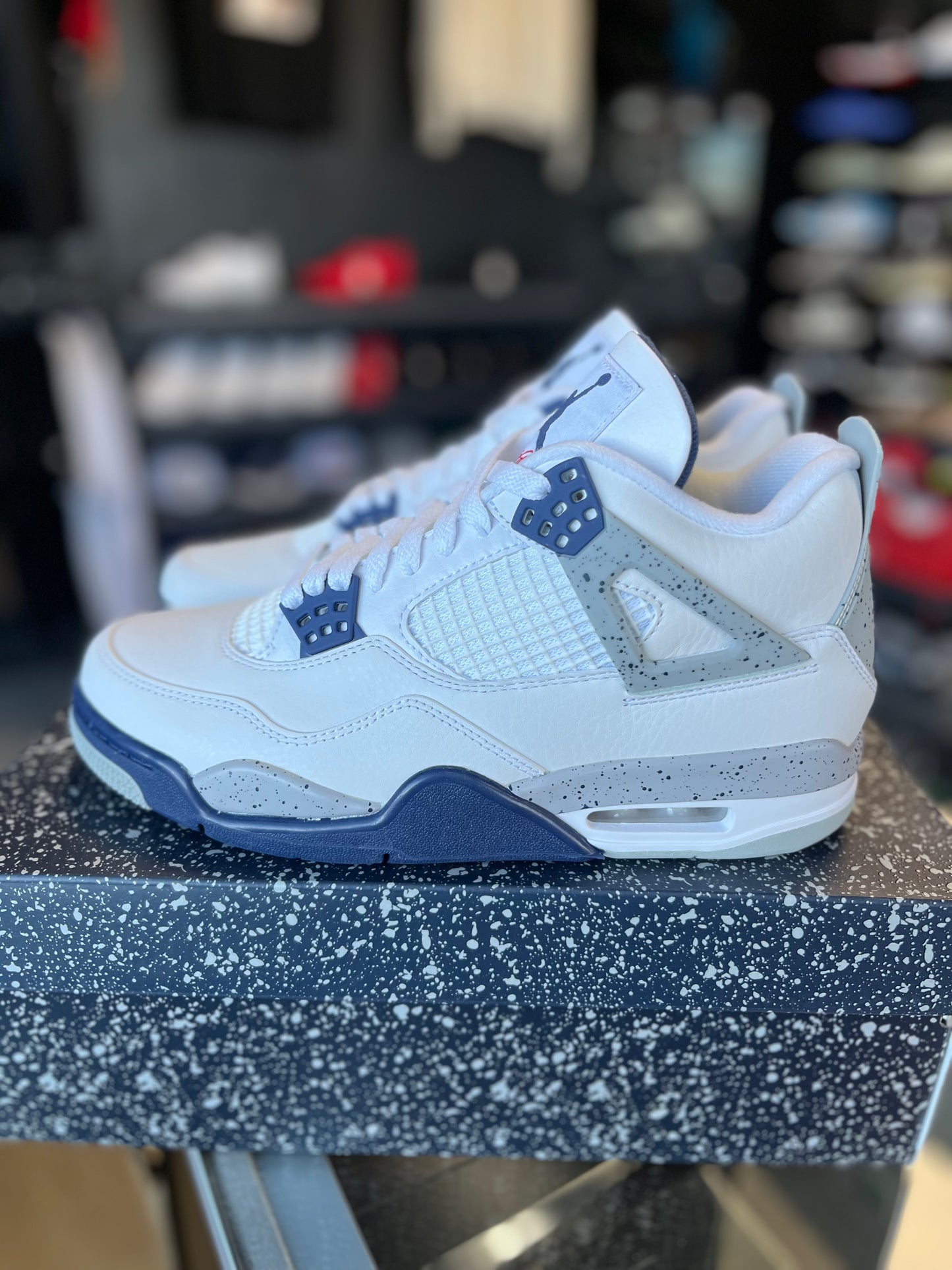 Jordan 4 “Midnight Navy” Size 11