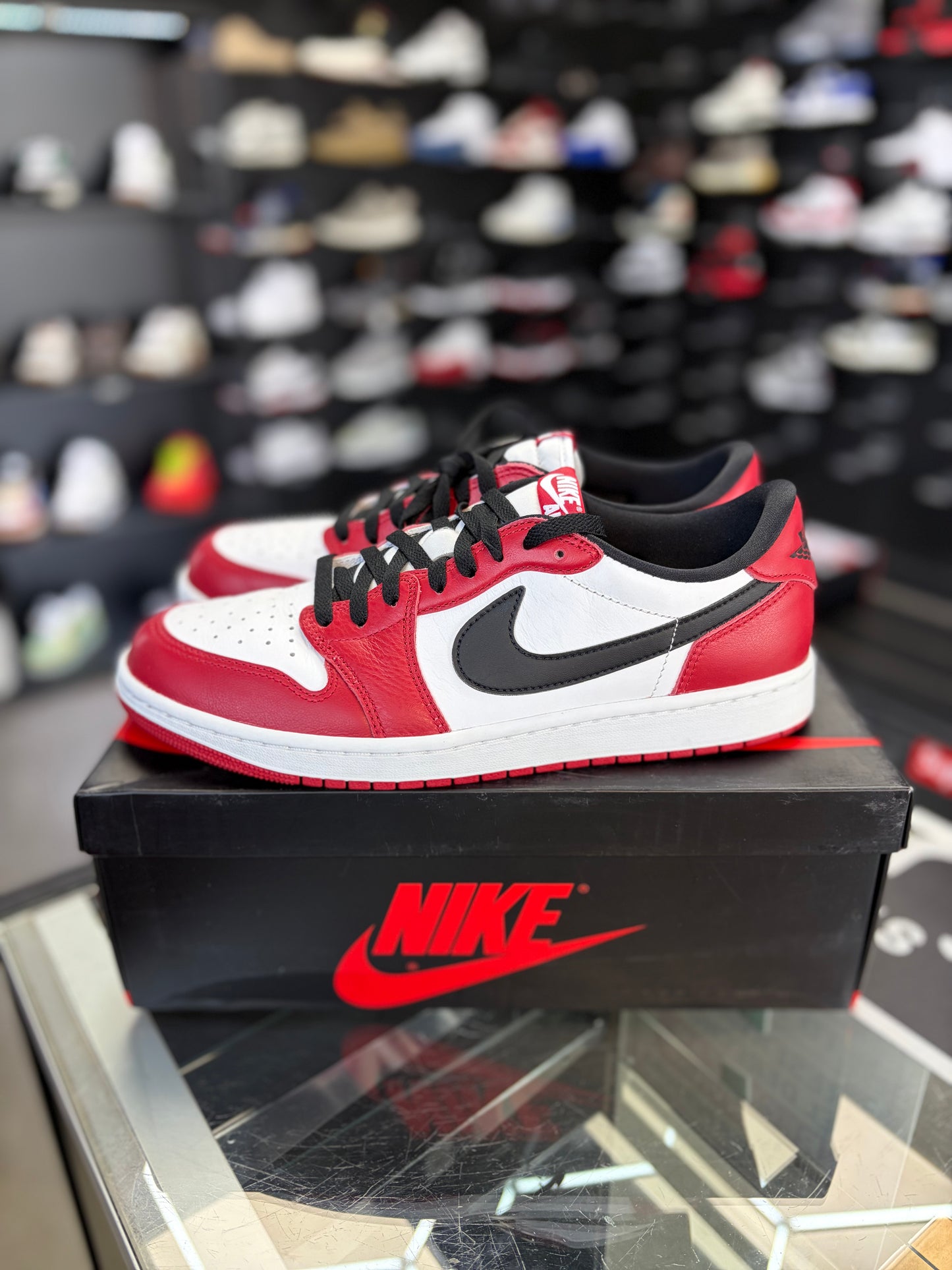 Jordan 1 Low “Chicago” Size 10.5