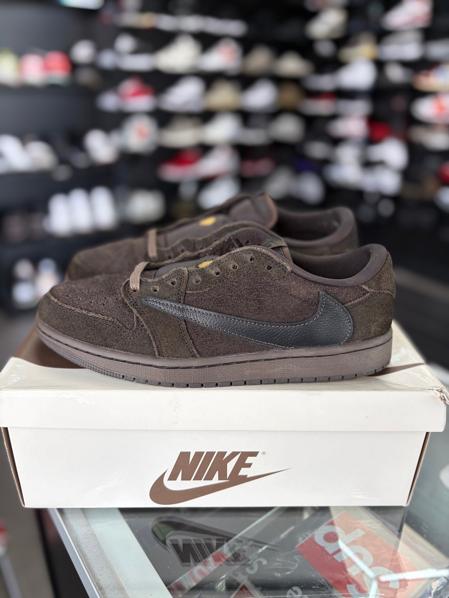 Jordan 1 Low x Travis Scott “Velvet” Size 8.5