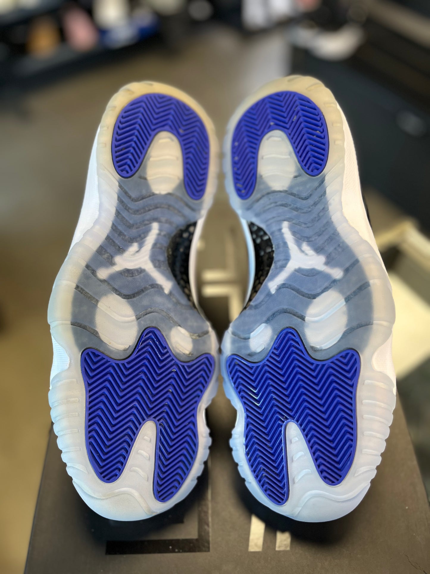 Jordan 11 “SPACEJAM” (2016) Size 10