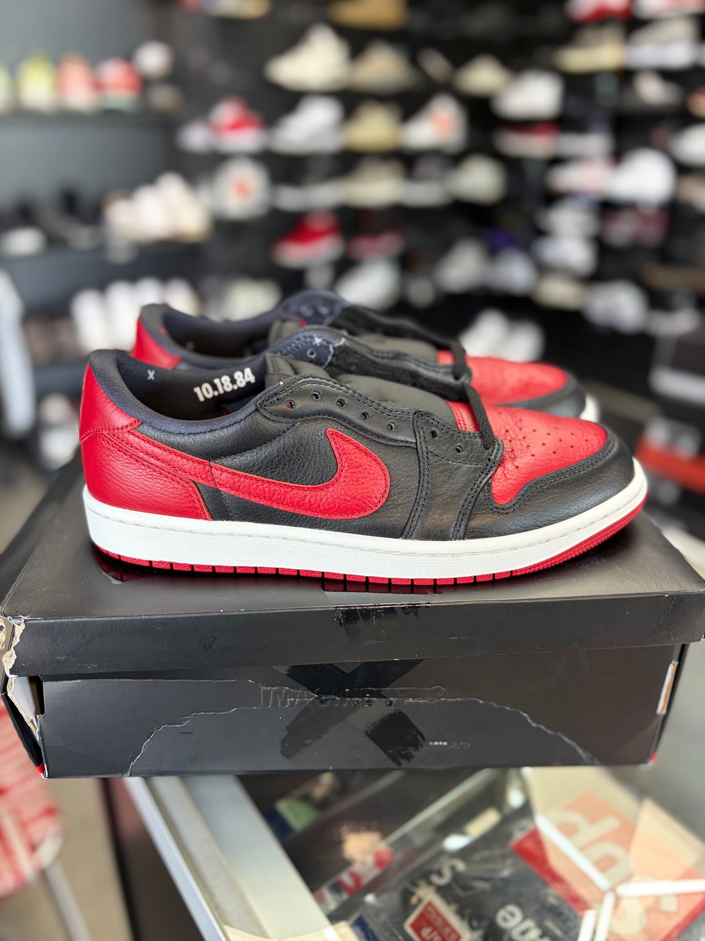 Jordan 1 Low “Banned” Size 9.5