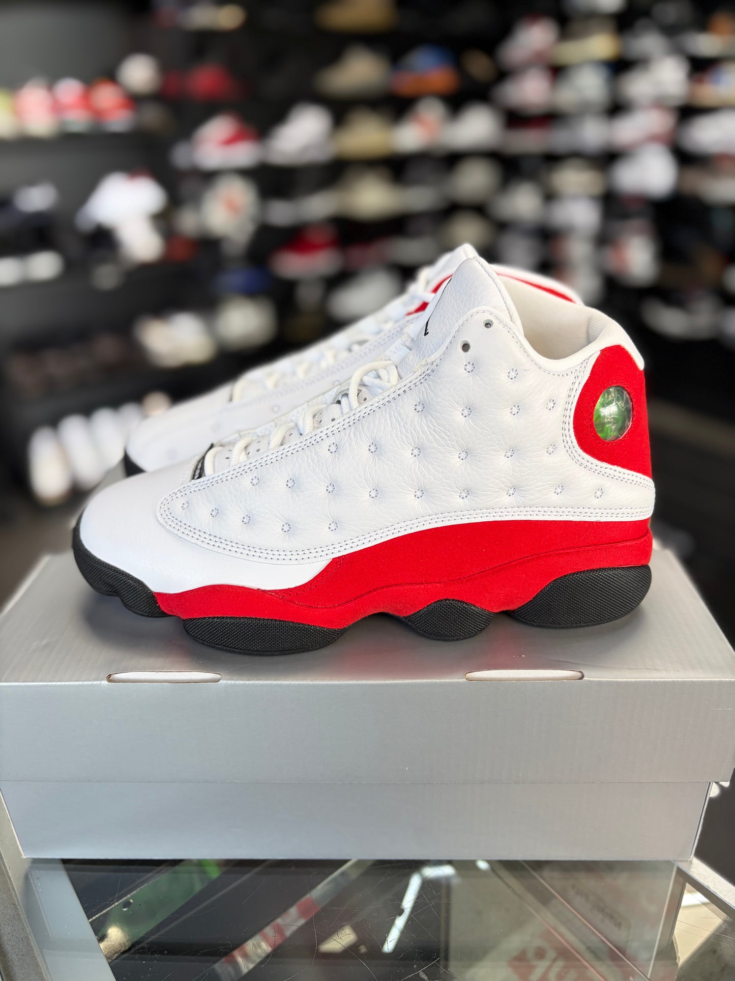 Jordan 13 “Chicago” Size 8