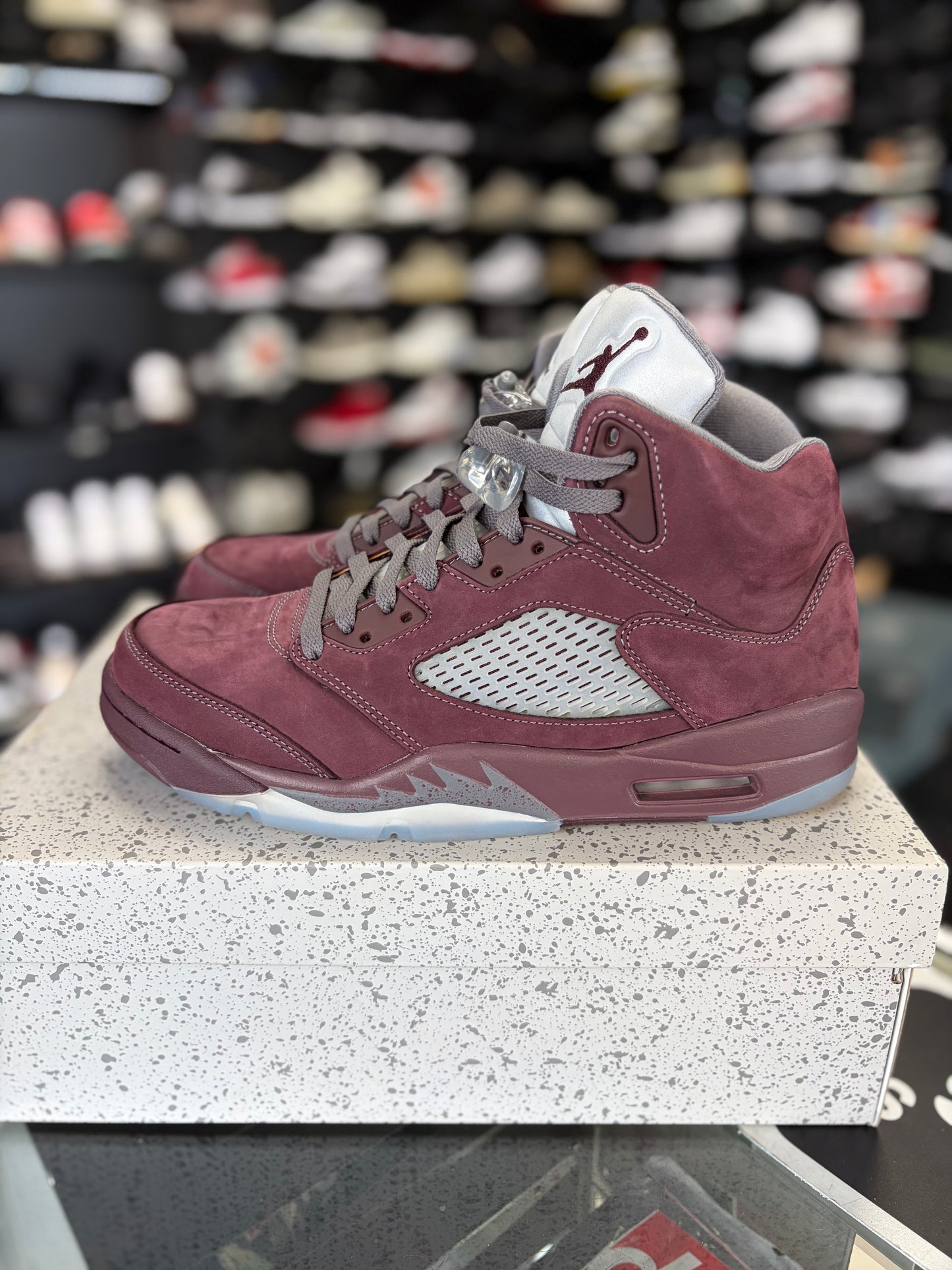 Jordan 5 “Burgundy” Size 10