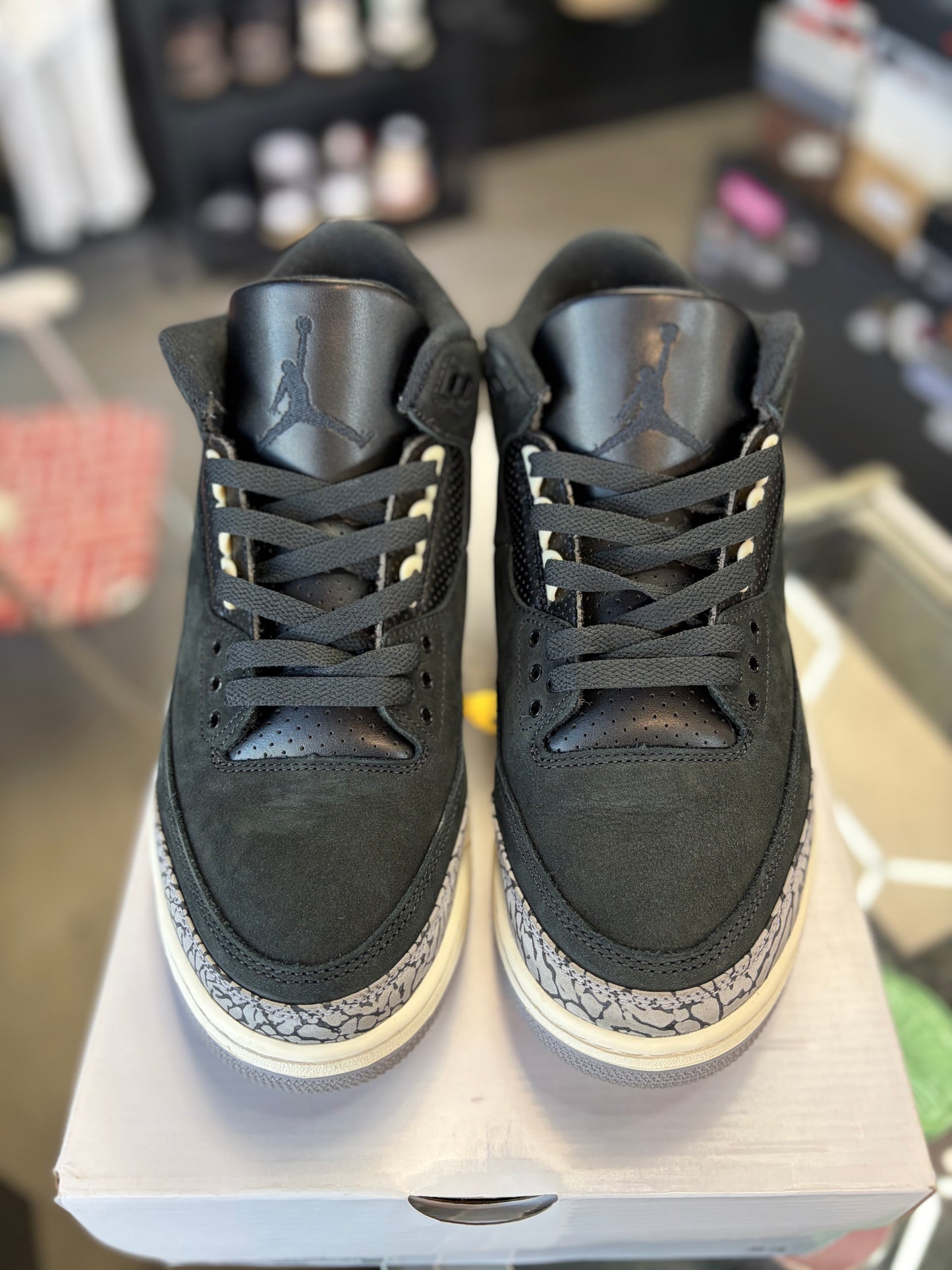 Jordan 3 “Off Noir” Size 9 Men