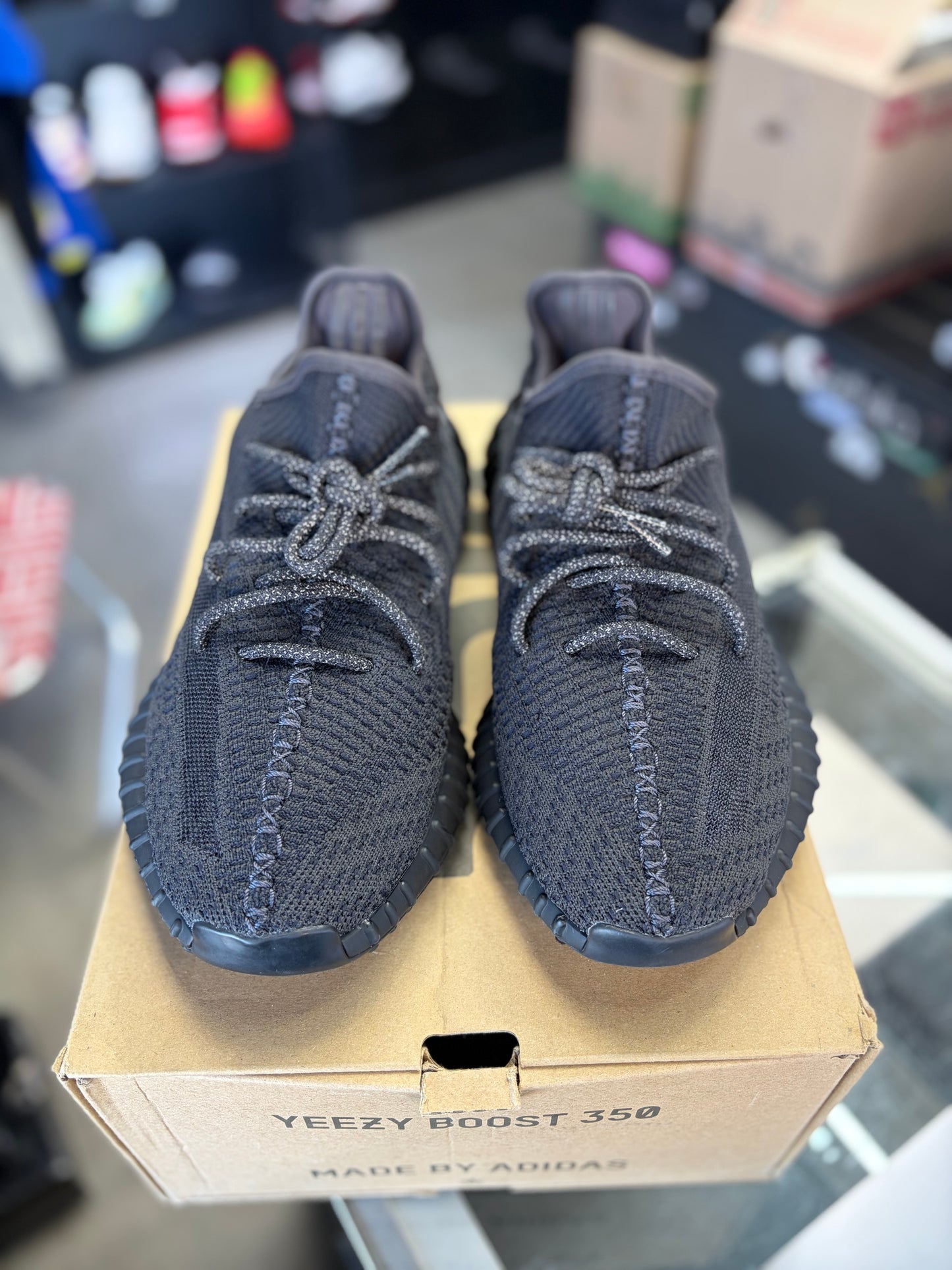 Yeezy 350 “Black” Size 9