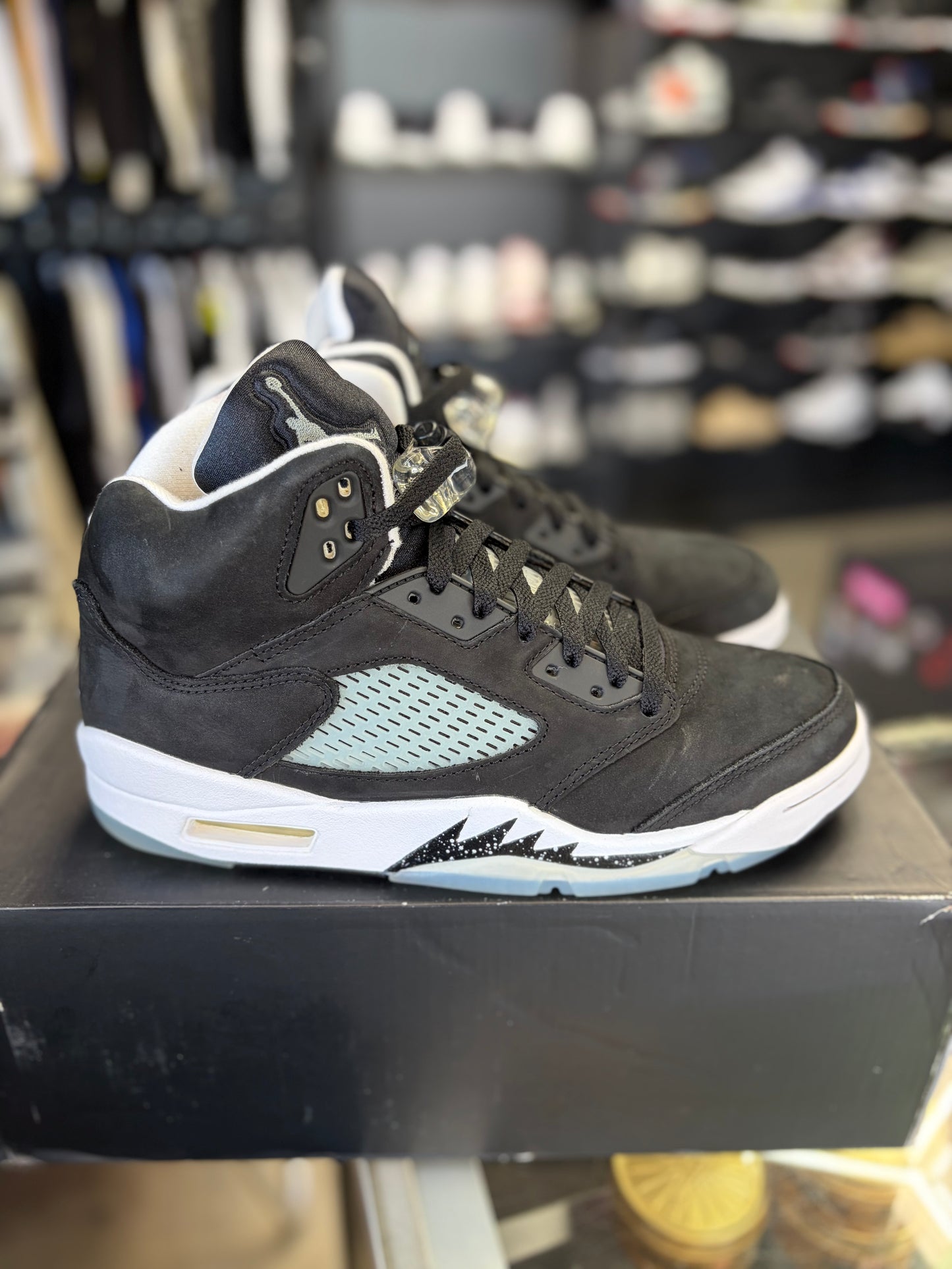 Jordan 5 “Moonlight/Oreo” Size 8.5