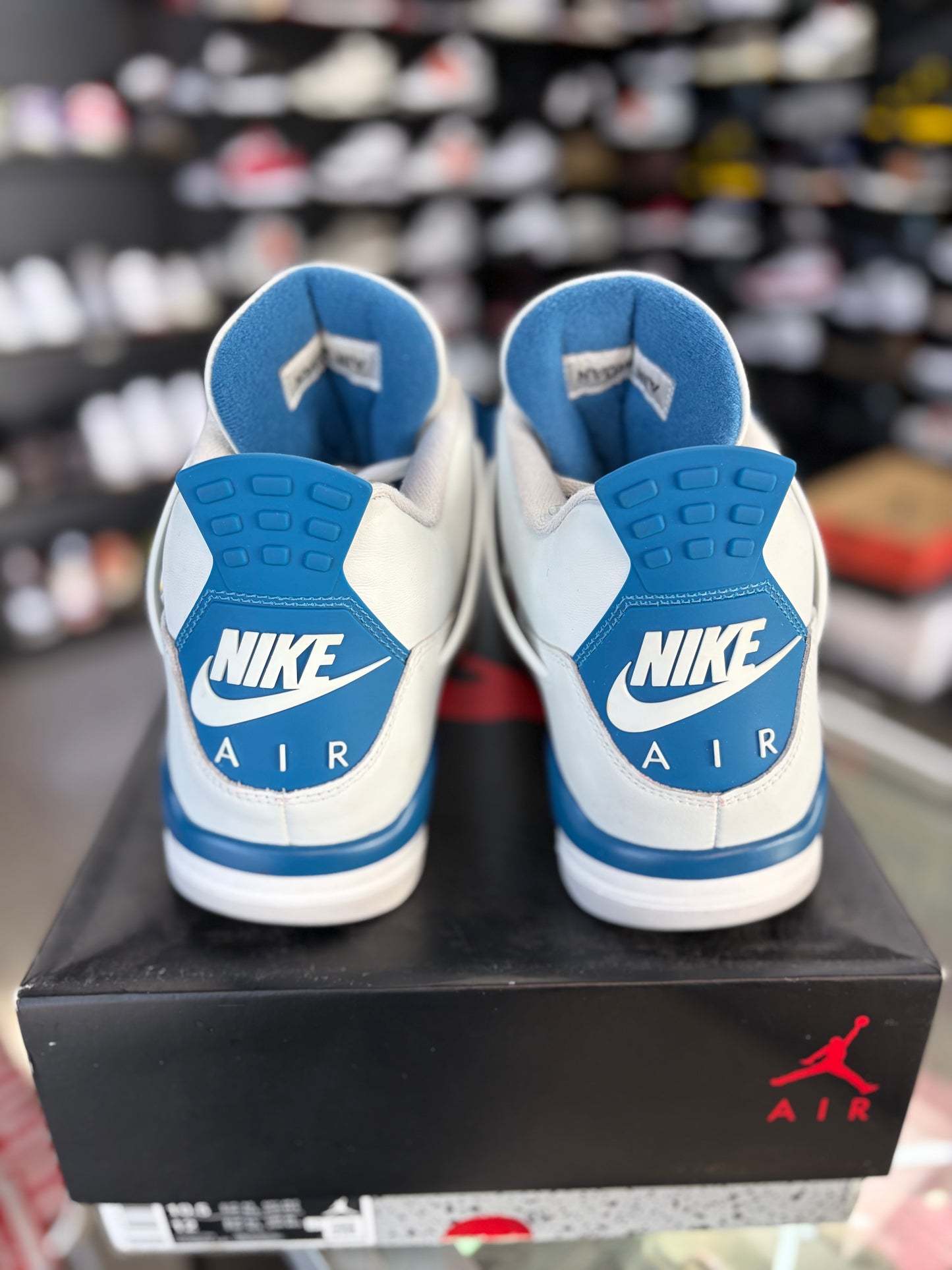 Jordan 4 “Military Blue” Size 10.5