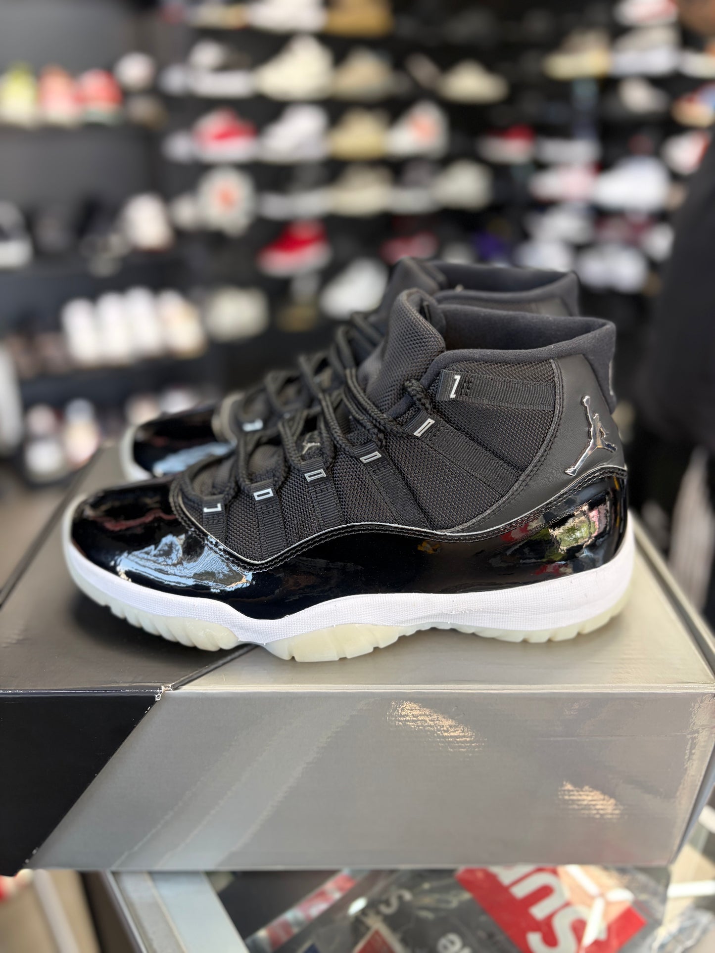 Jordan 11 “Jubilee” Size 9.5