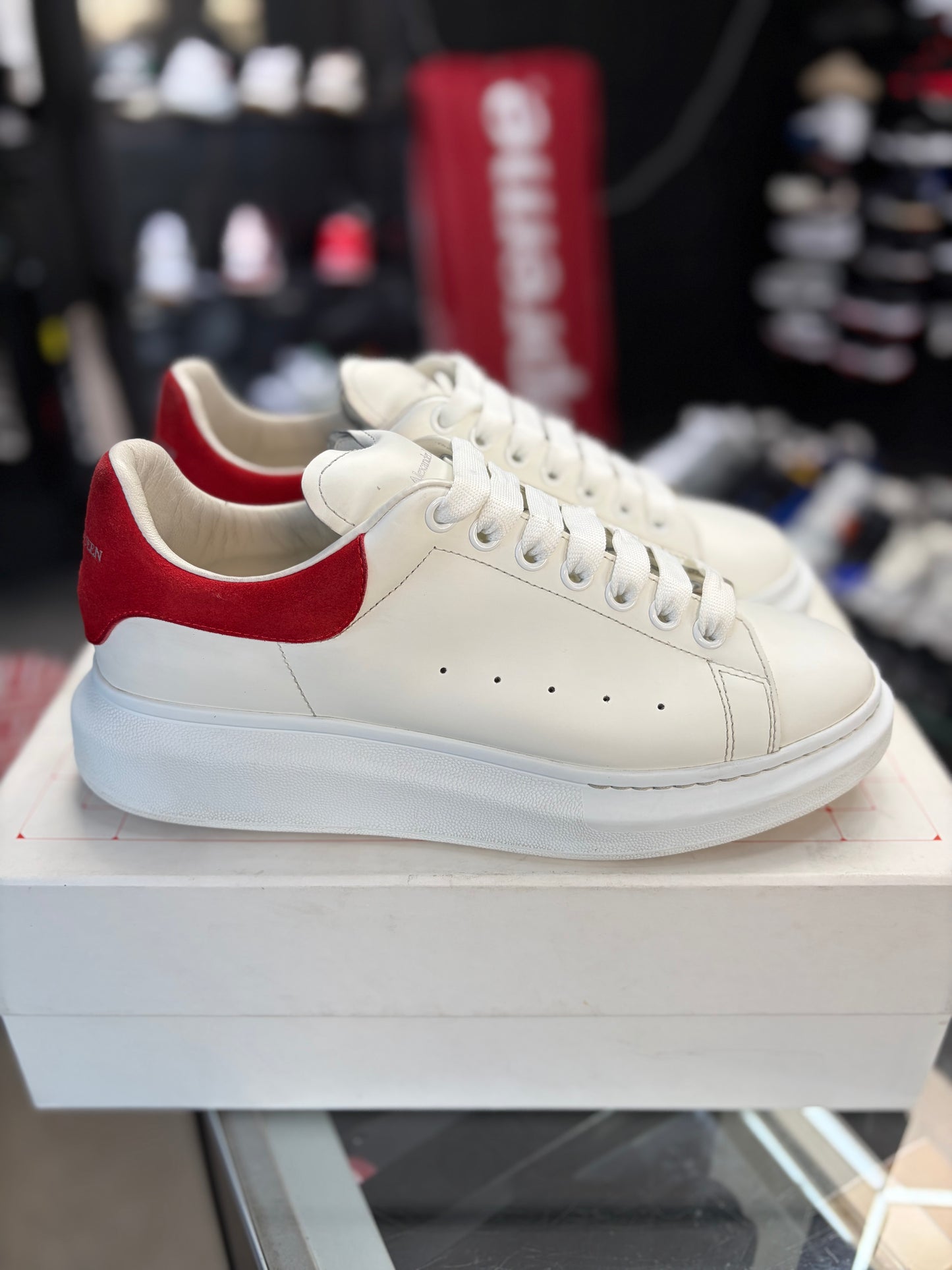 Alexander McQueen “White/Red” Size 43.5EU