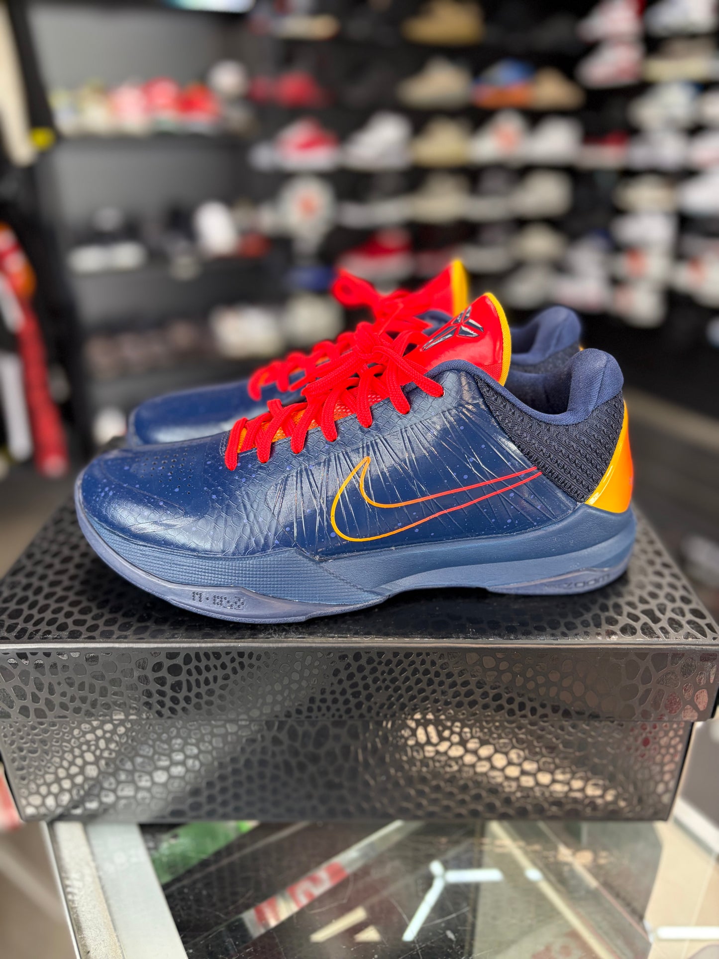 Kobe 5 x Caitlin Clark “Indiana Fever” Size 8