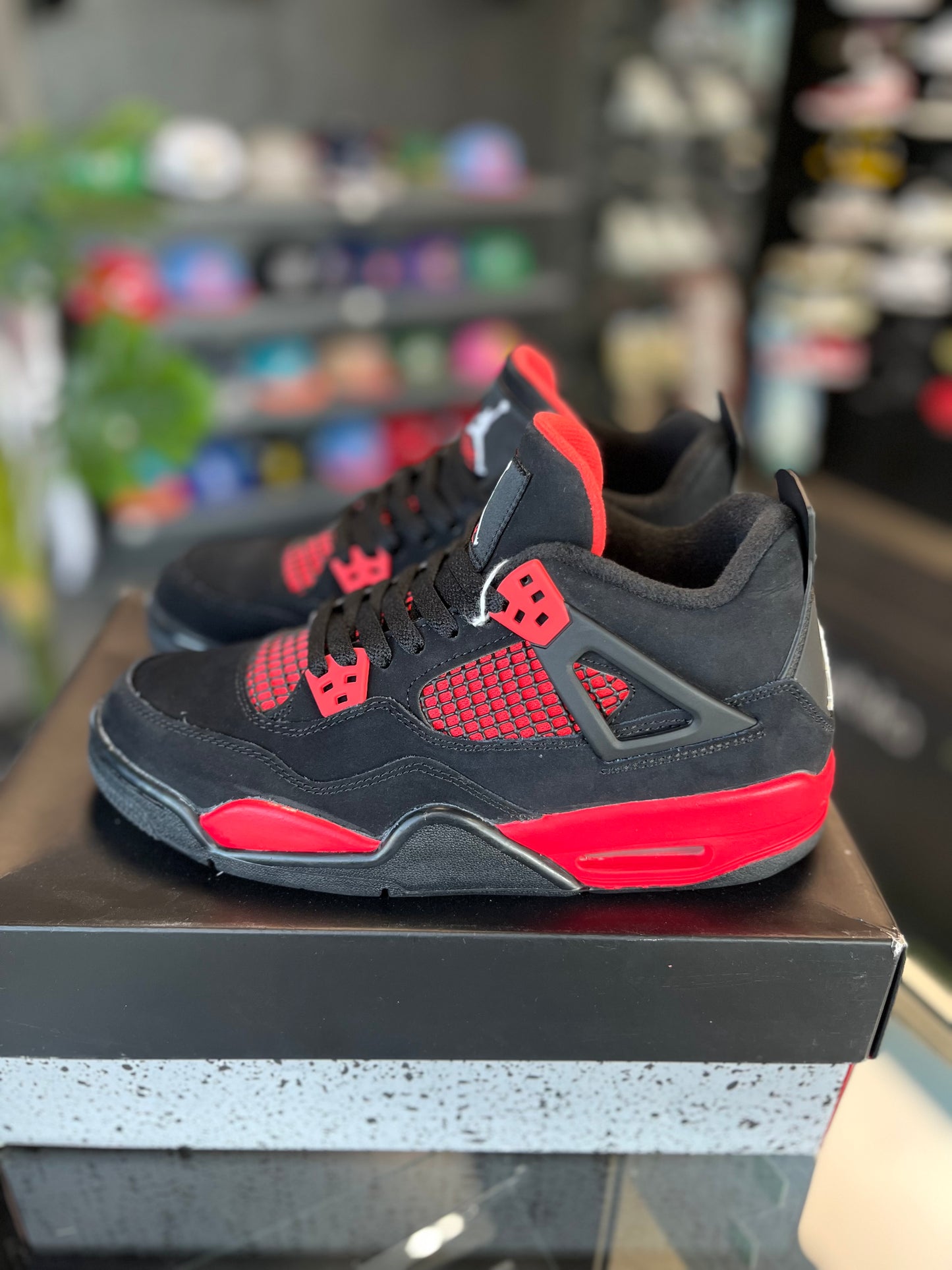 Jordan 4 “Red Thunder” GS 7y/8.5w