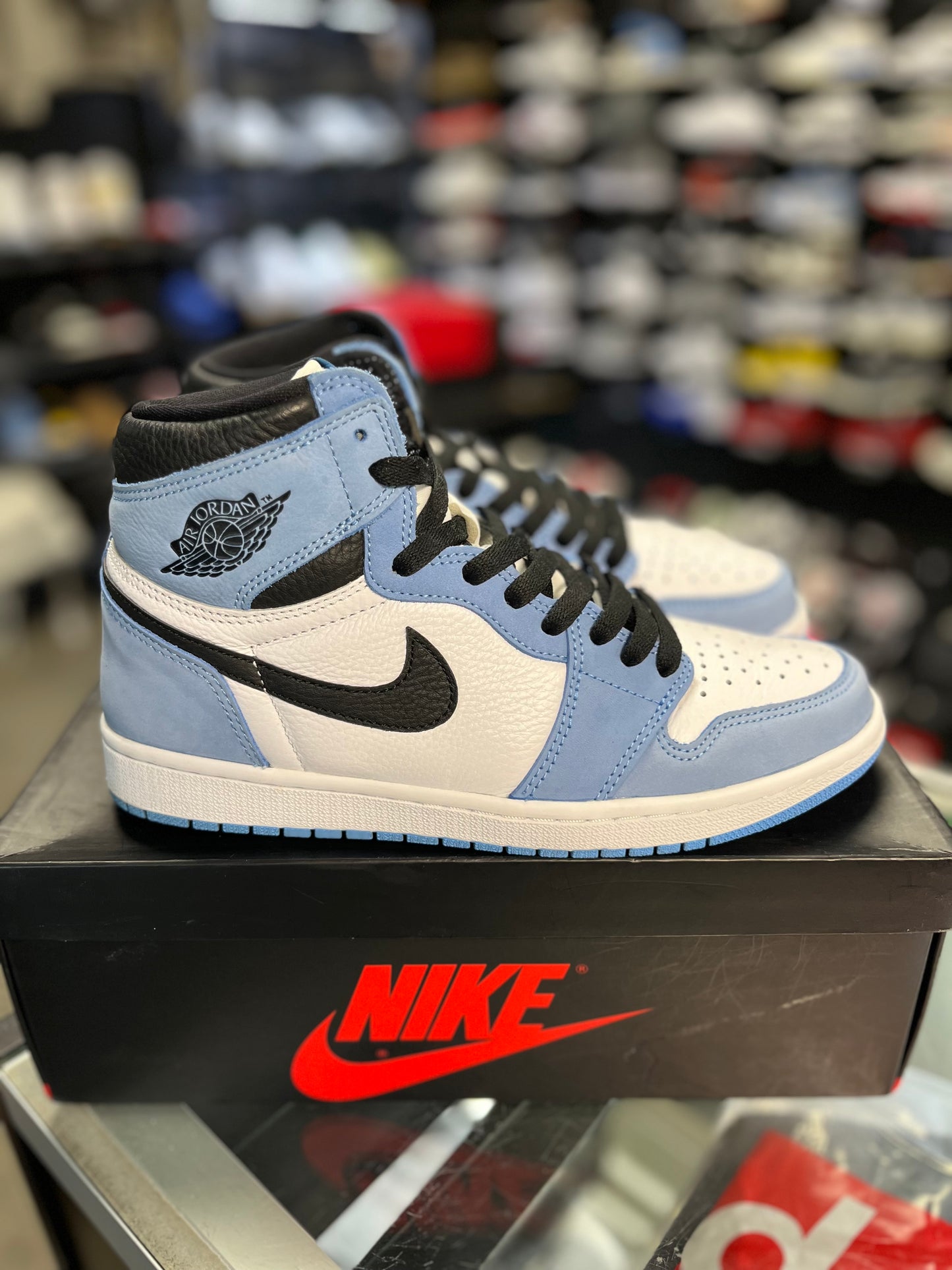 Jordan 1 “University Blue” Size 8.5