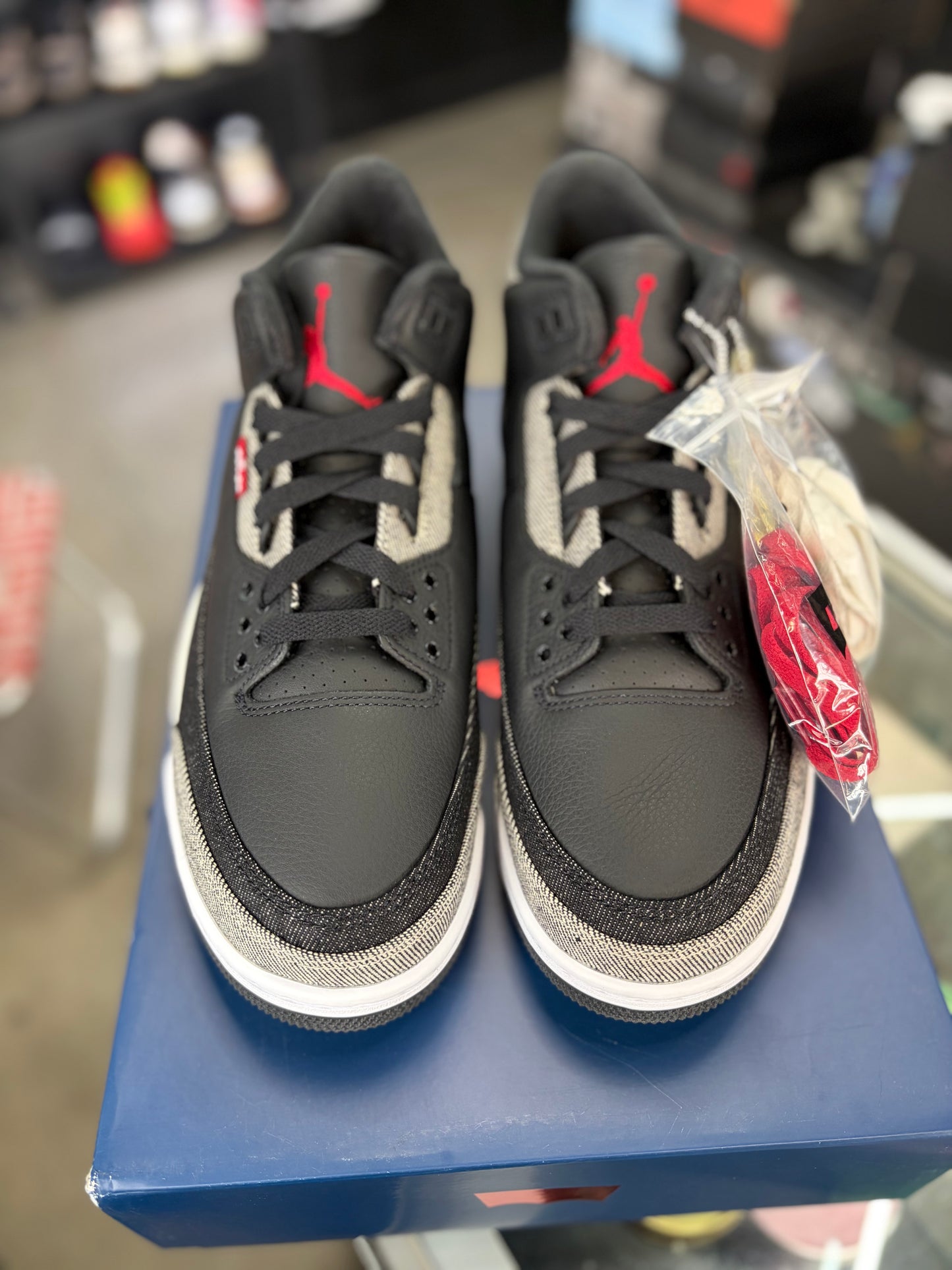 Jordan 3 x Levi “Black Denim” Size 9