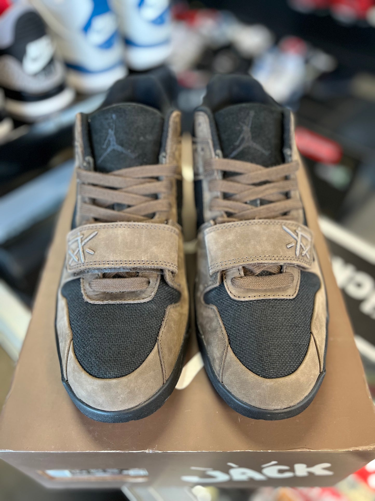 Jumpman Jack x Travis Scott “Mocha” Size 11