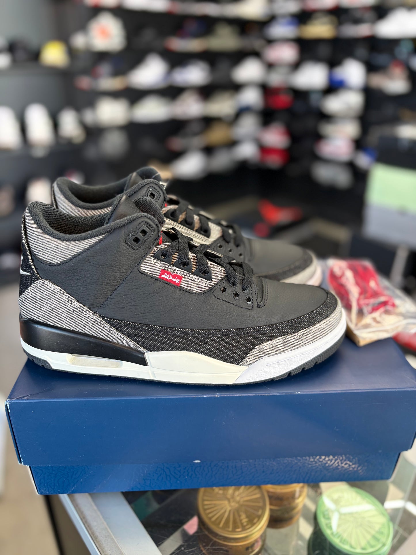 Jordan 3 x Levi “Black Denim” Size 9.5