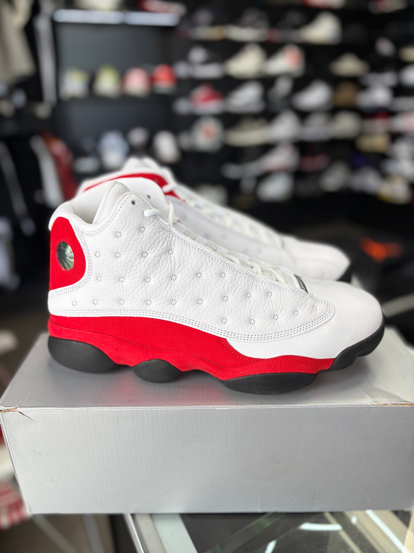Jordan 13 “Chicago” Size 11