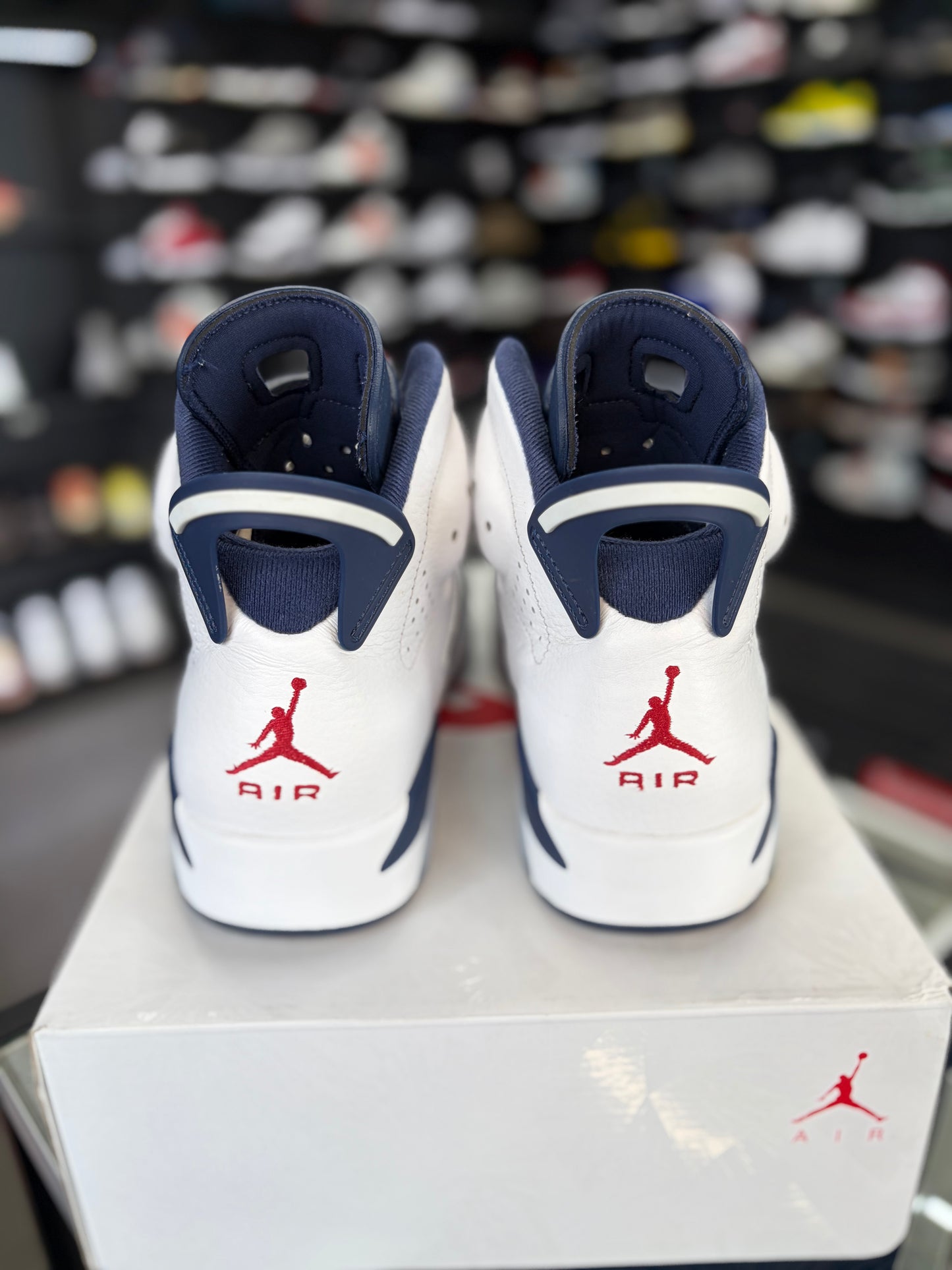 Jordan 6 “Olympic” Size 9