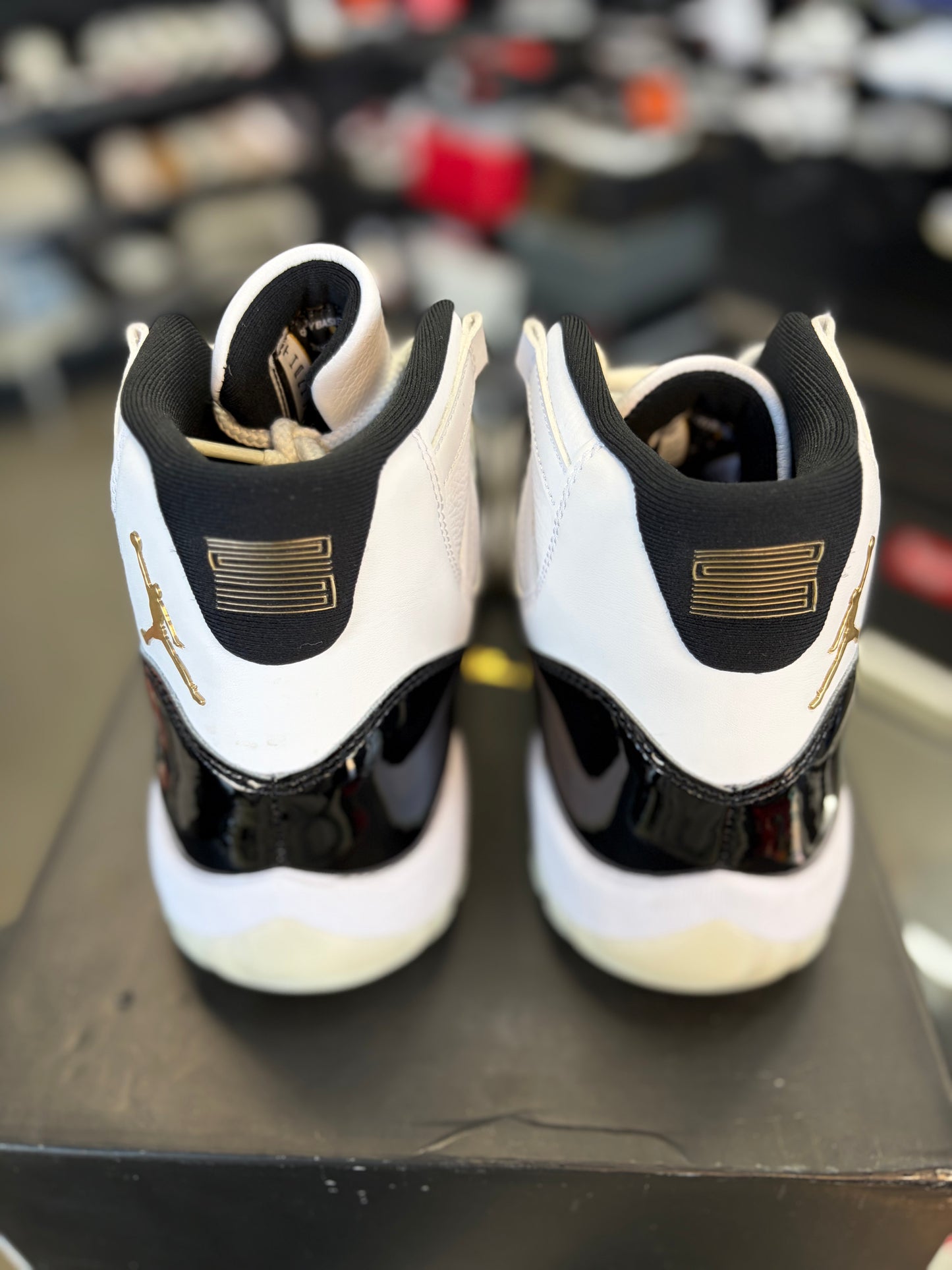 Jordan 11 “Gratitude” Size 9.5