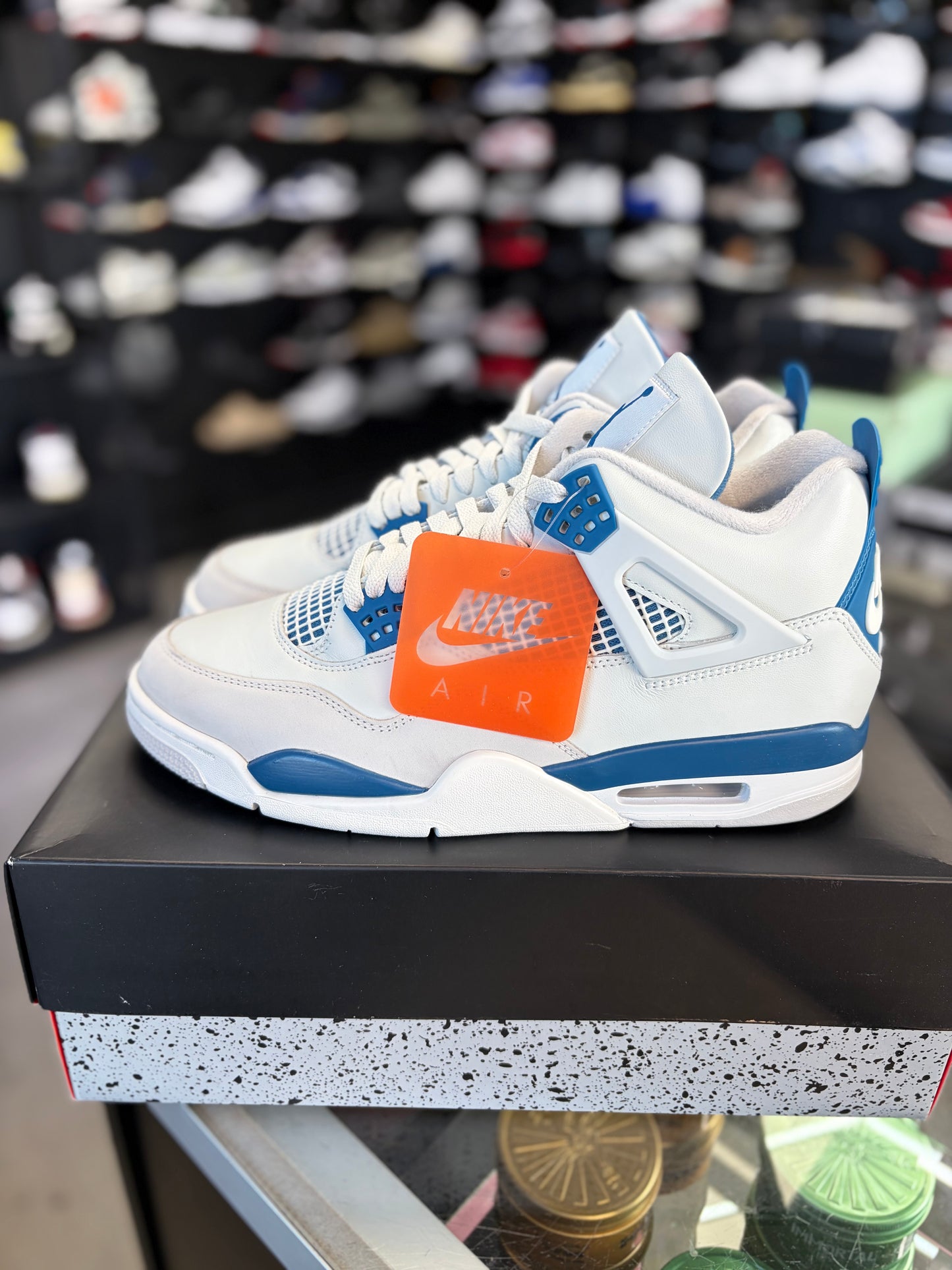 Jordan 4 “Military Blue” Size 10.5
